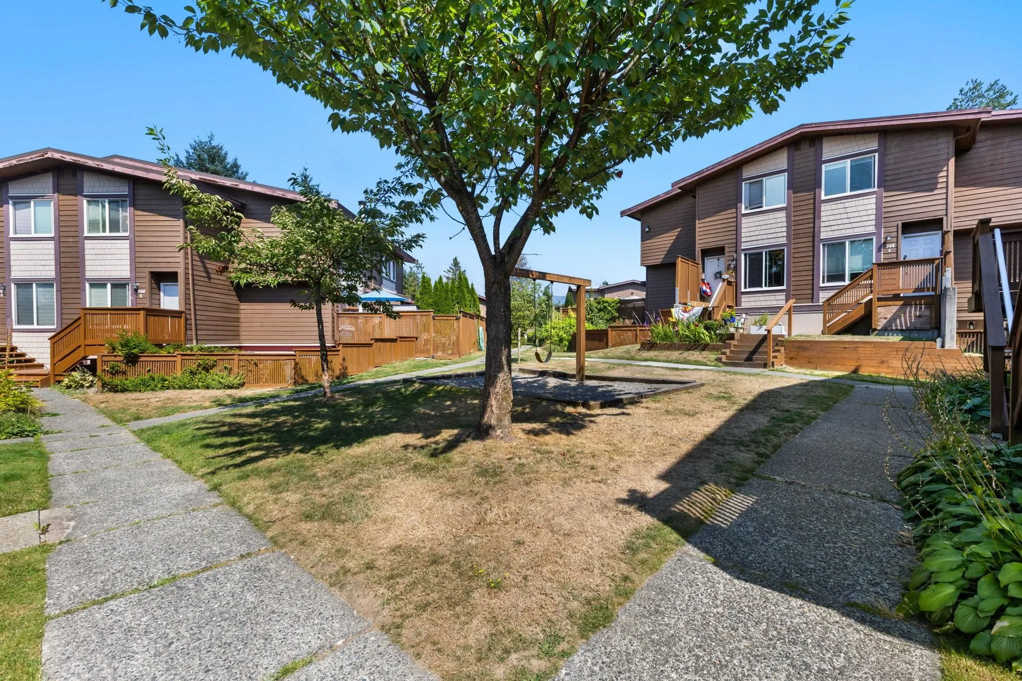 302 Highland Way #2