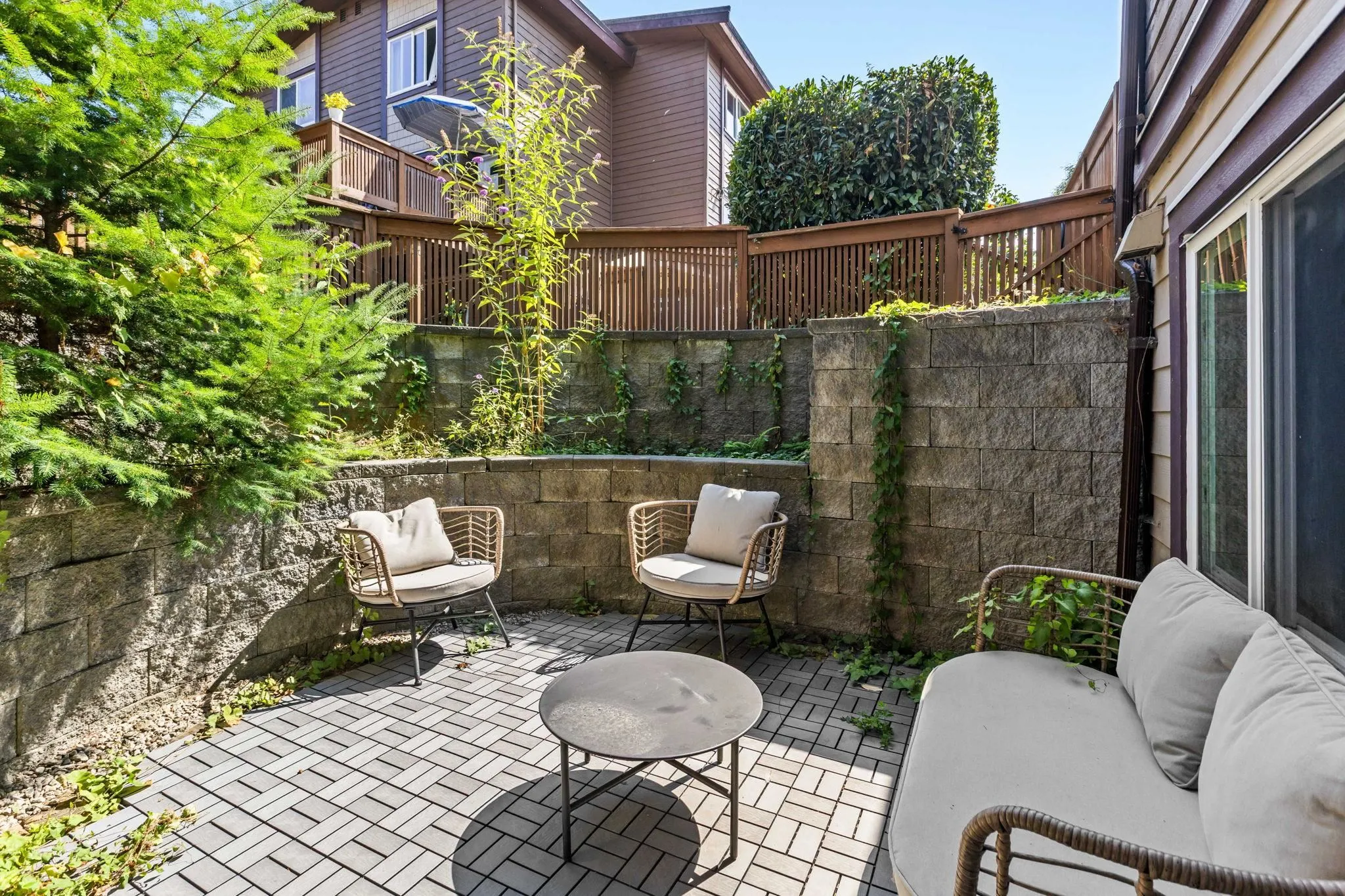 302 Highland Way #2