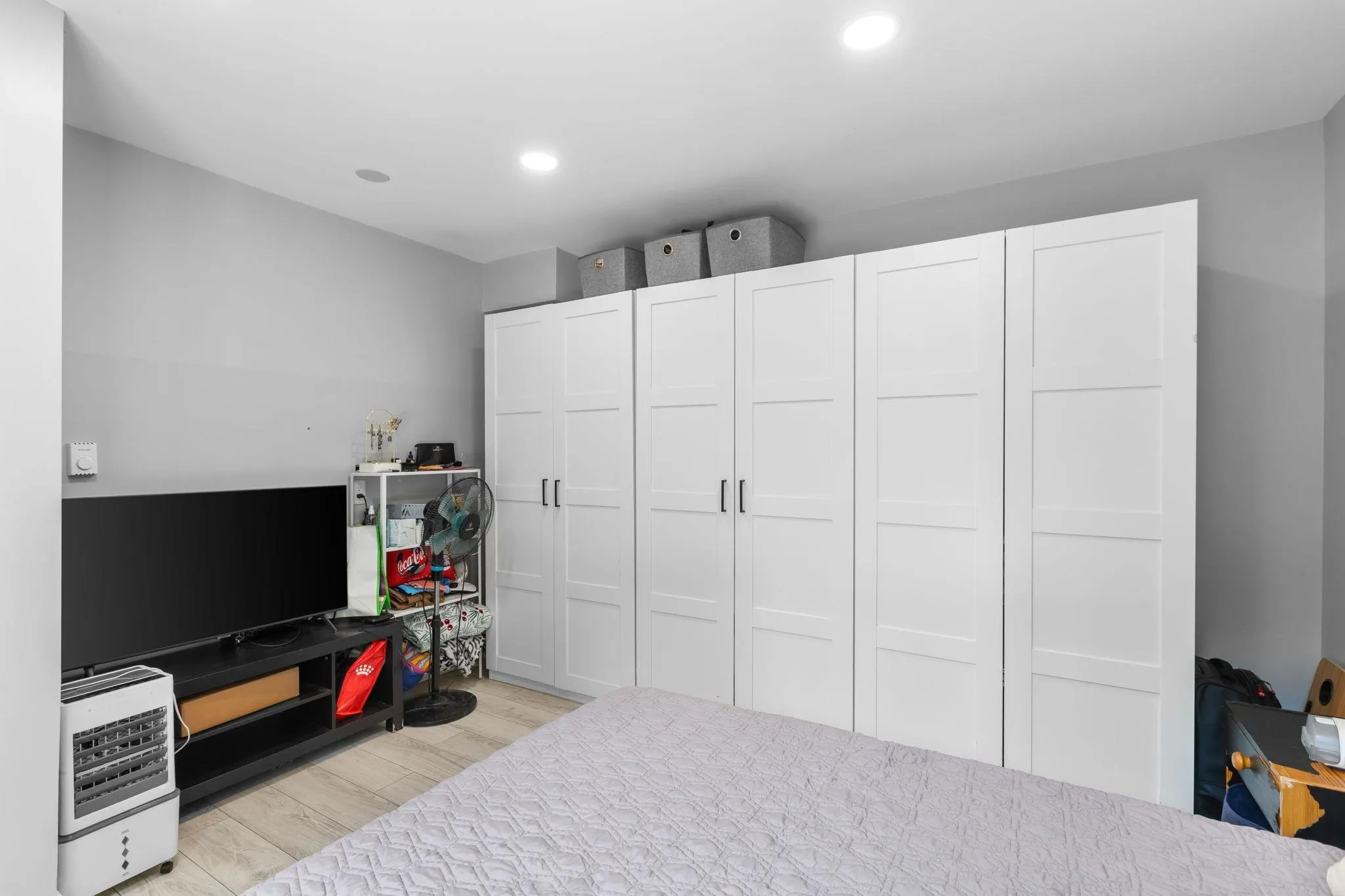 302 Highland Way #2