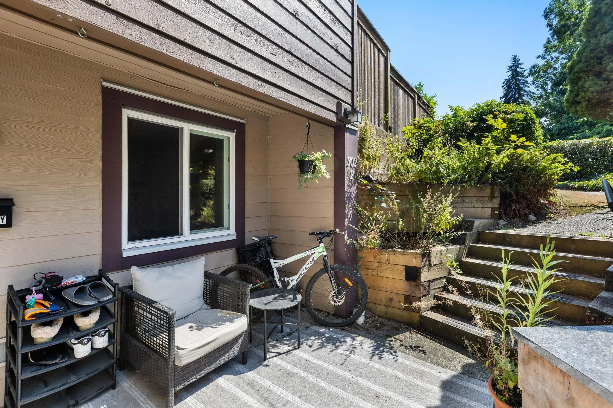 302 Highland Way #2