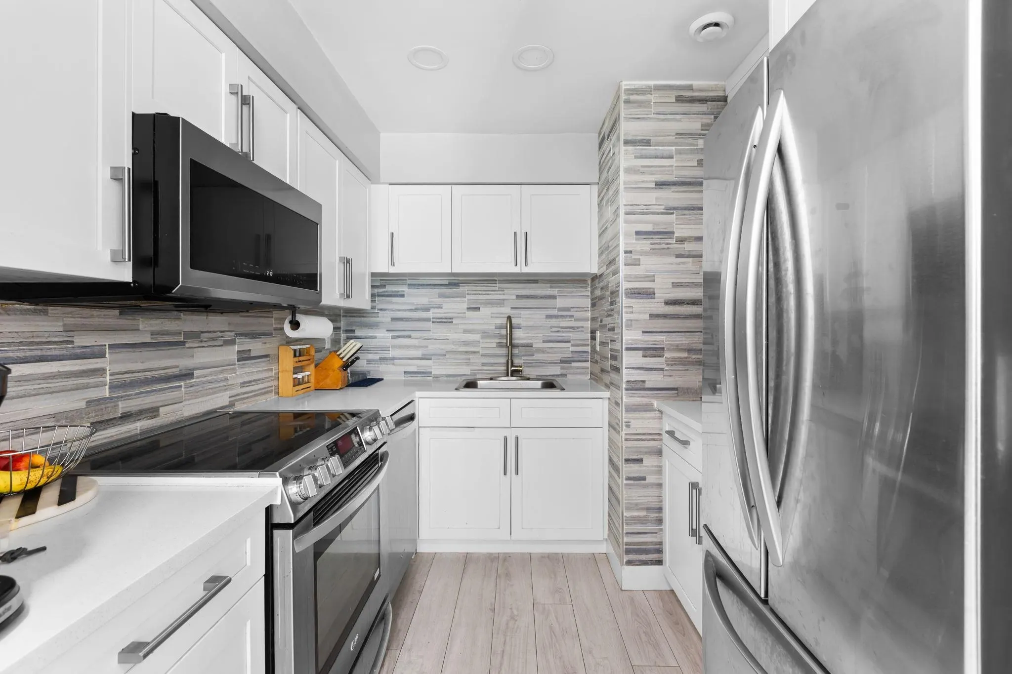 302 Highland Way #2