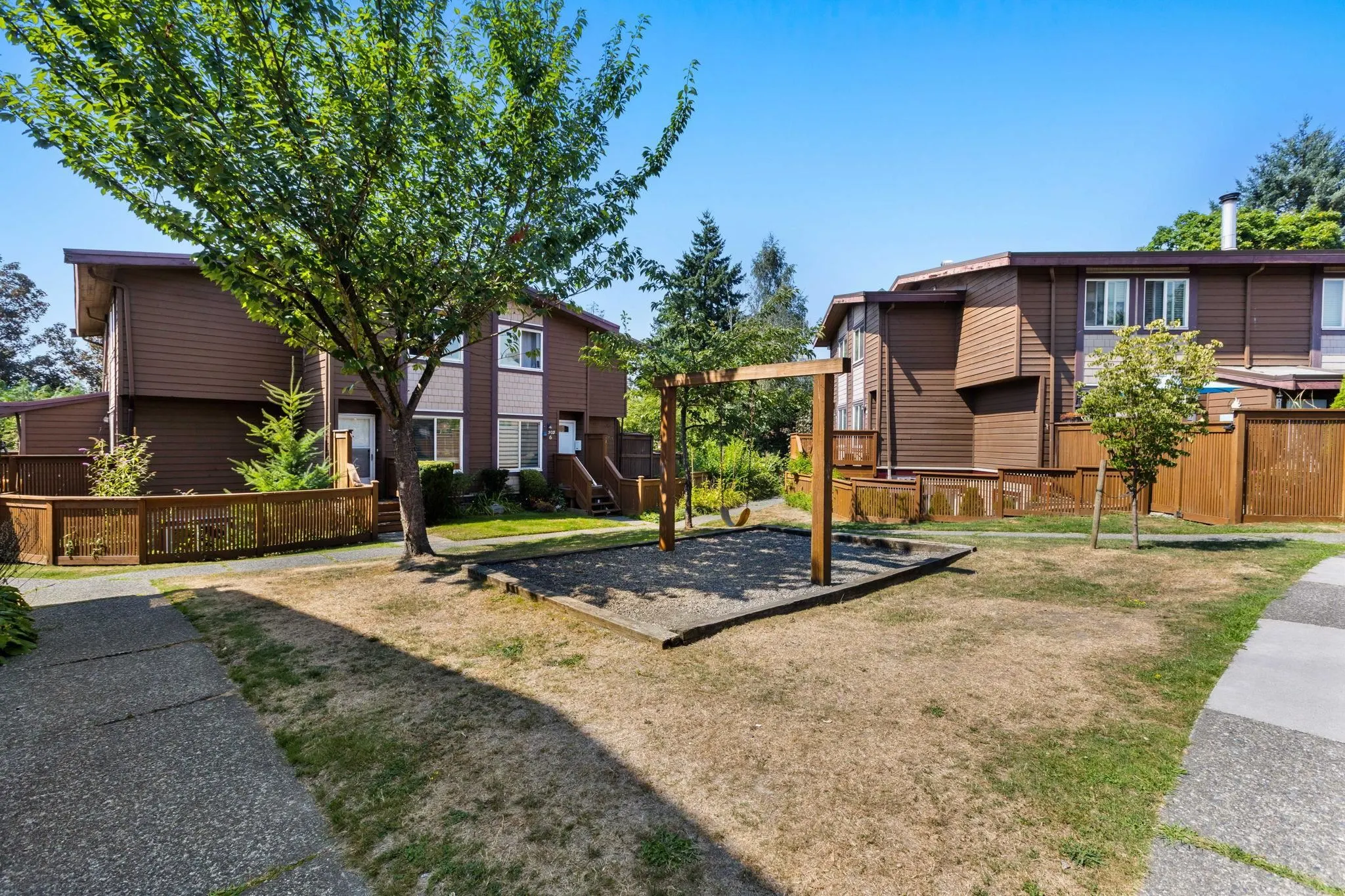 302 Highland Way #2