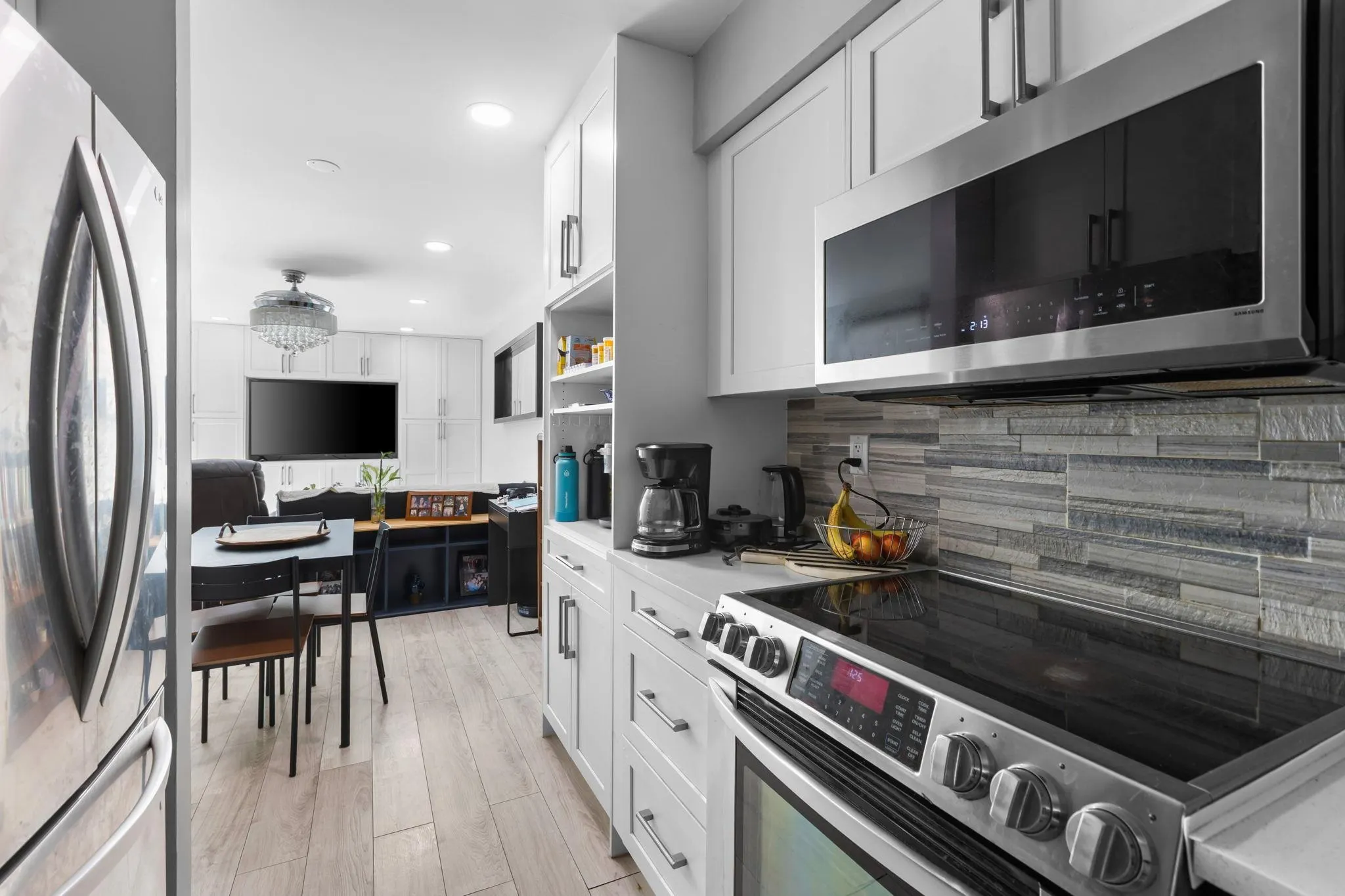 302 Highland Way #2