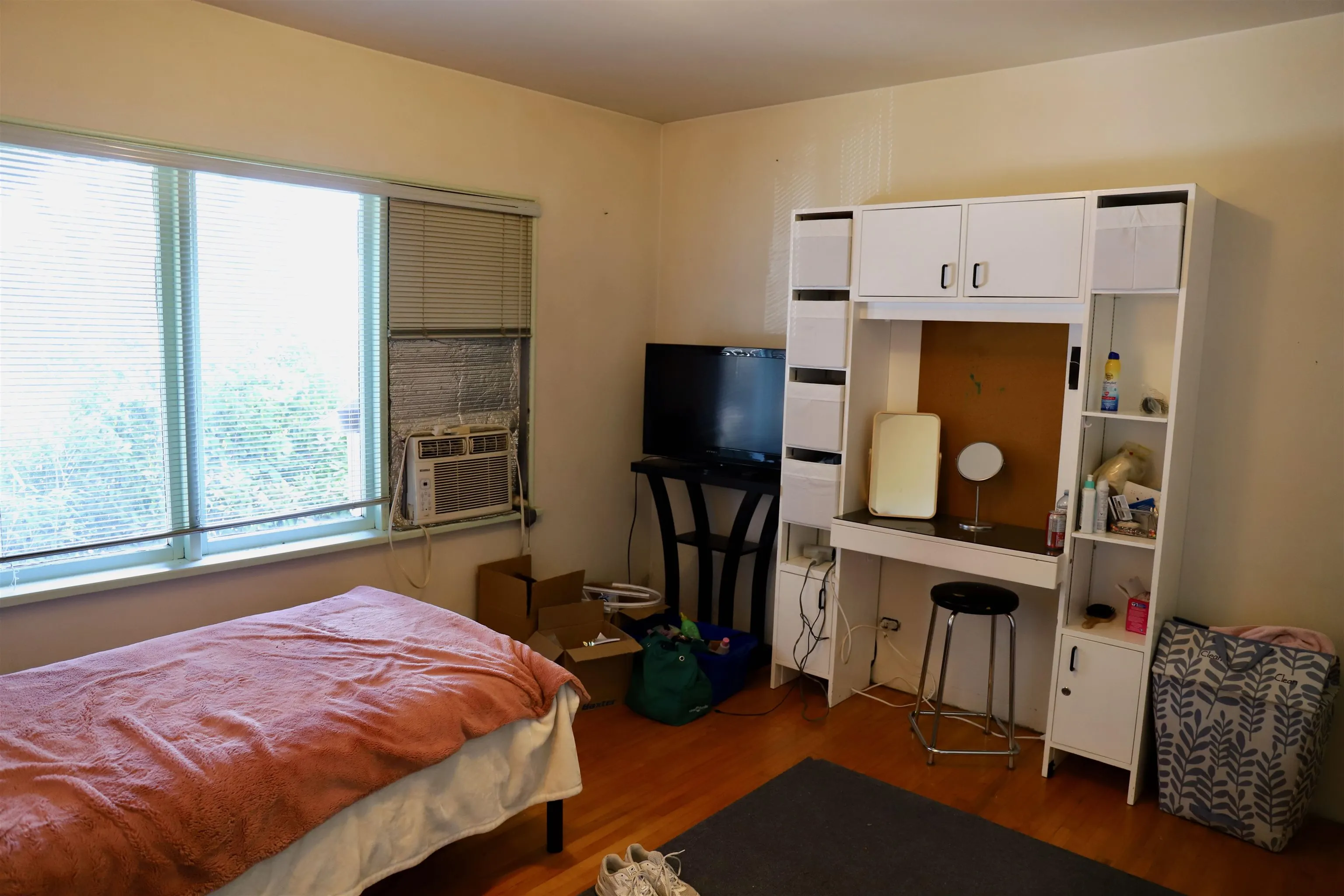 3831 Marine Drive