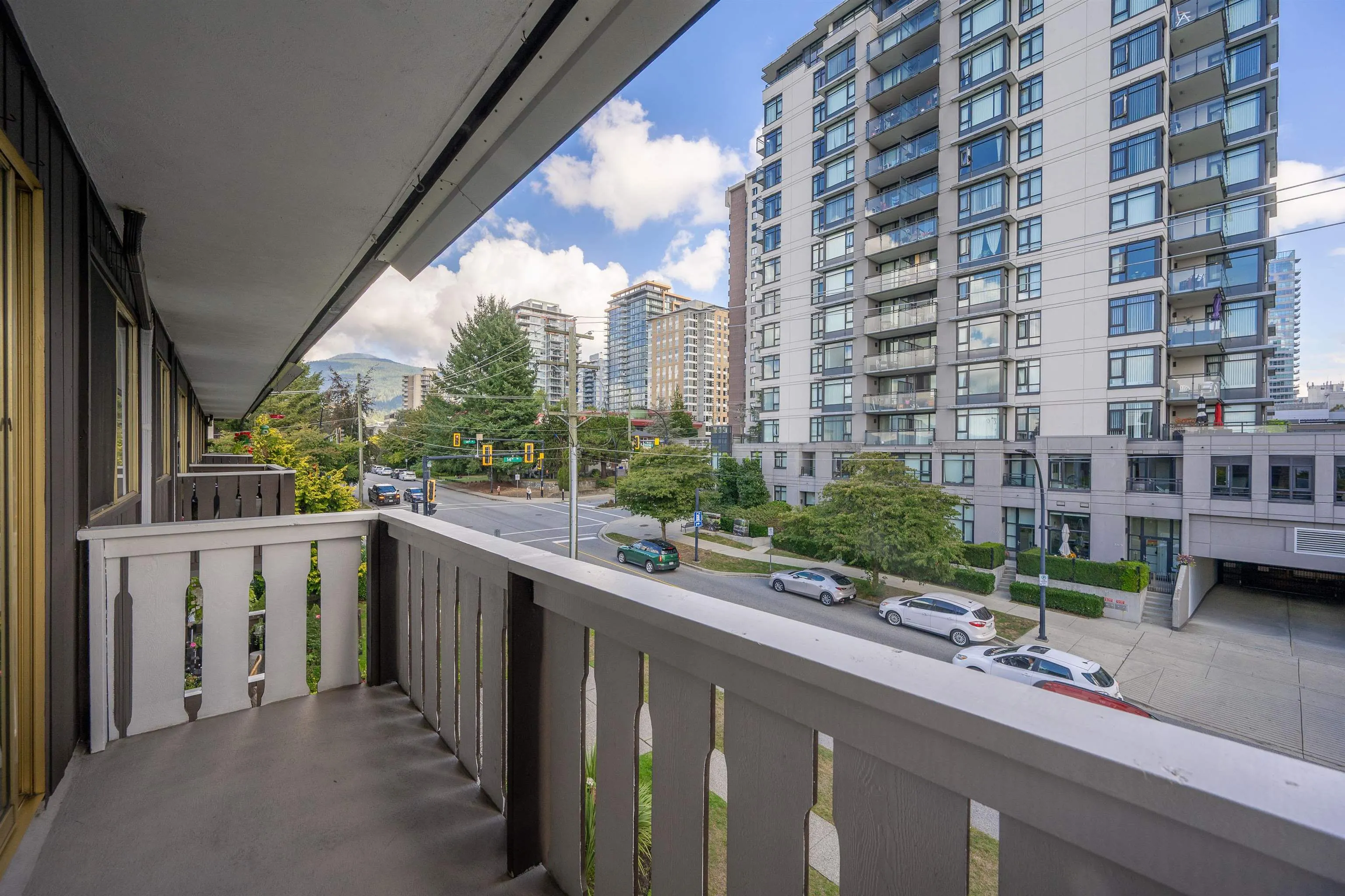 1345 Chesterfield Avenue #302