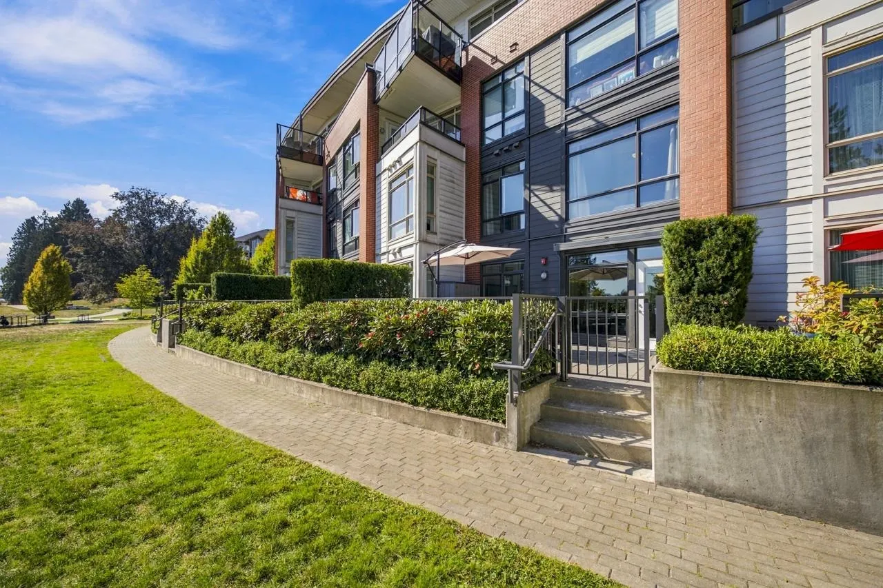 22 E Royal Avenue #127