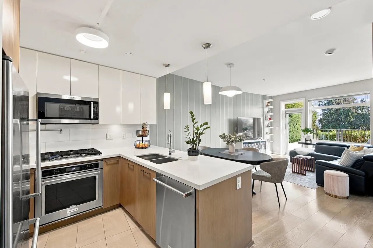22 E Royal Avenue #127