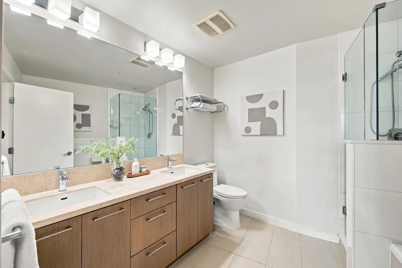 22 E Royal Avenue #127