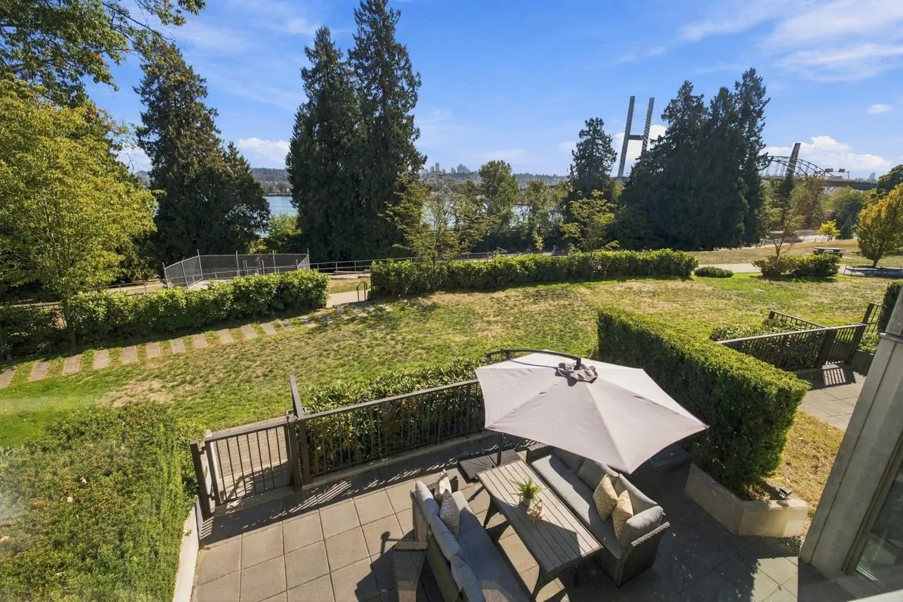 22 E Royal Avenue #127
