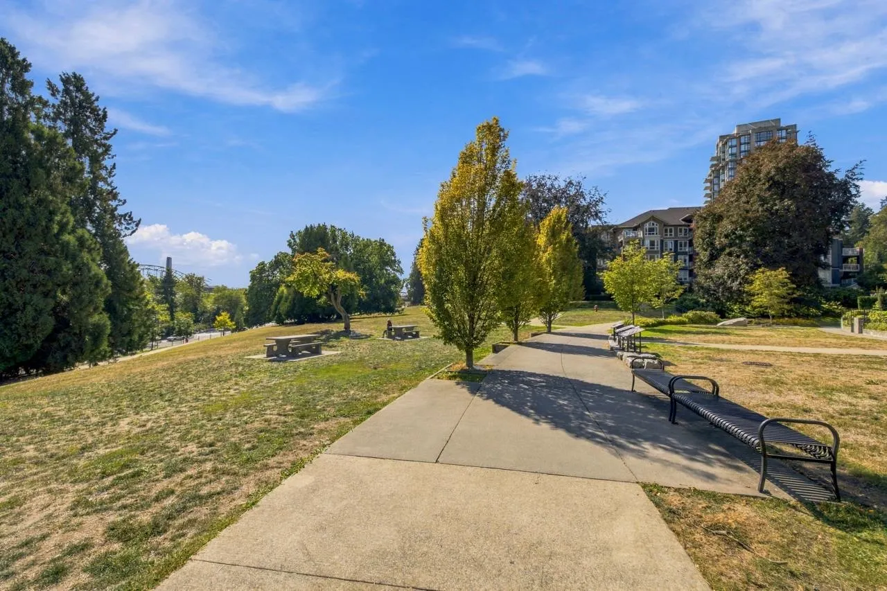 22 E Royal Avenue #127