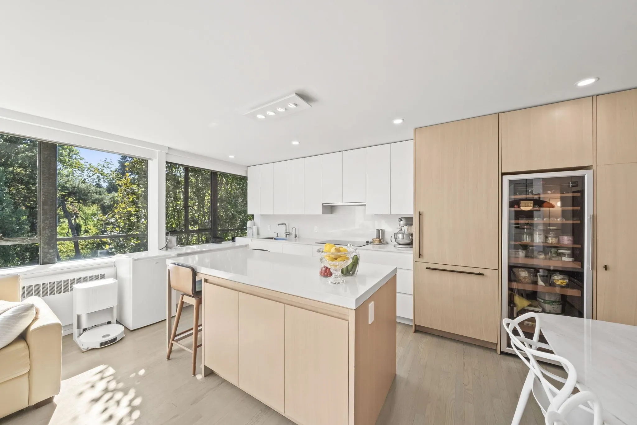 1445 Marpole Avenue #817