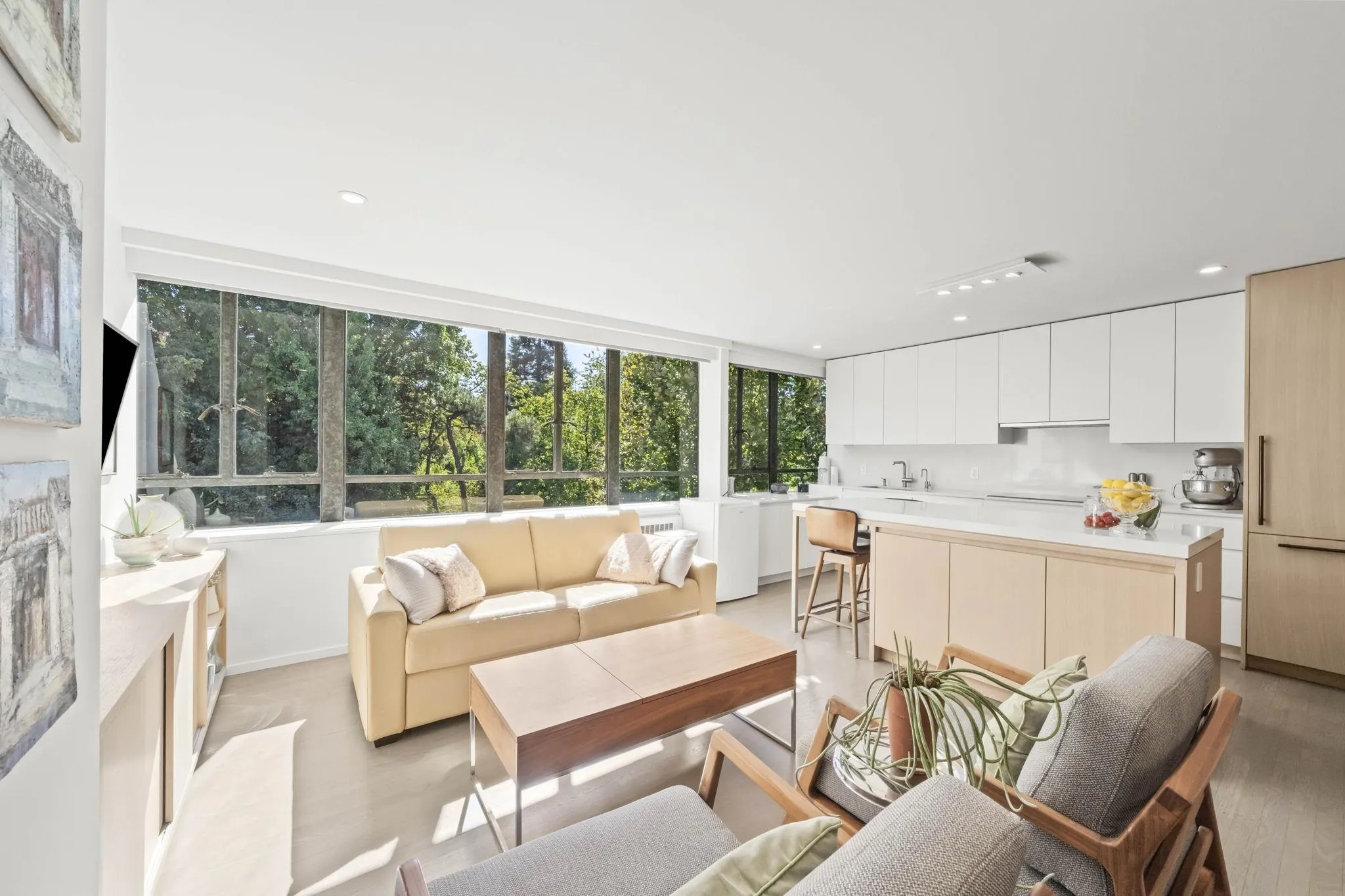 1445 Marpole Avenue #817