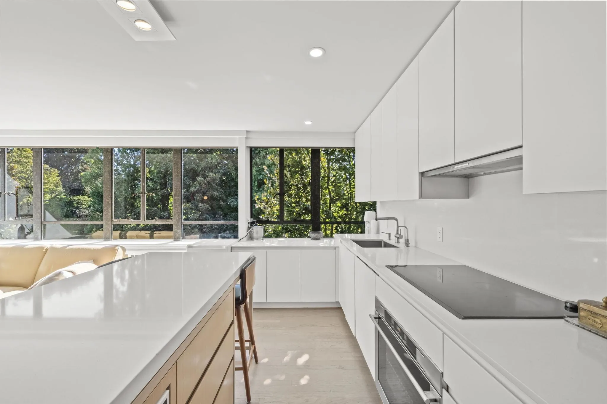 1445 Marpole Avenue #817