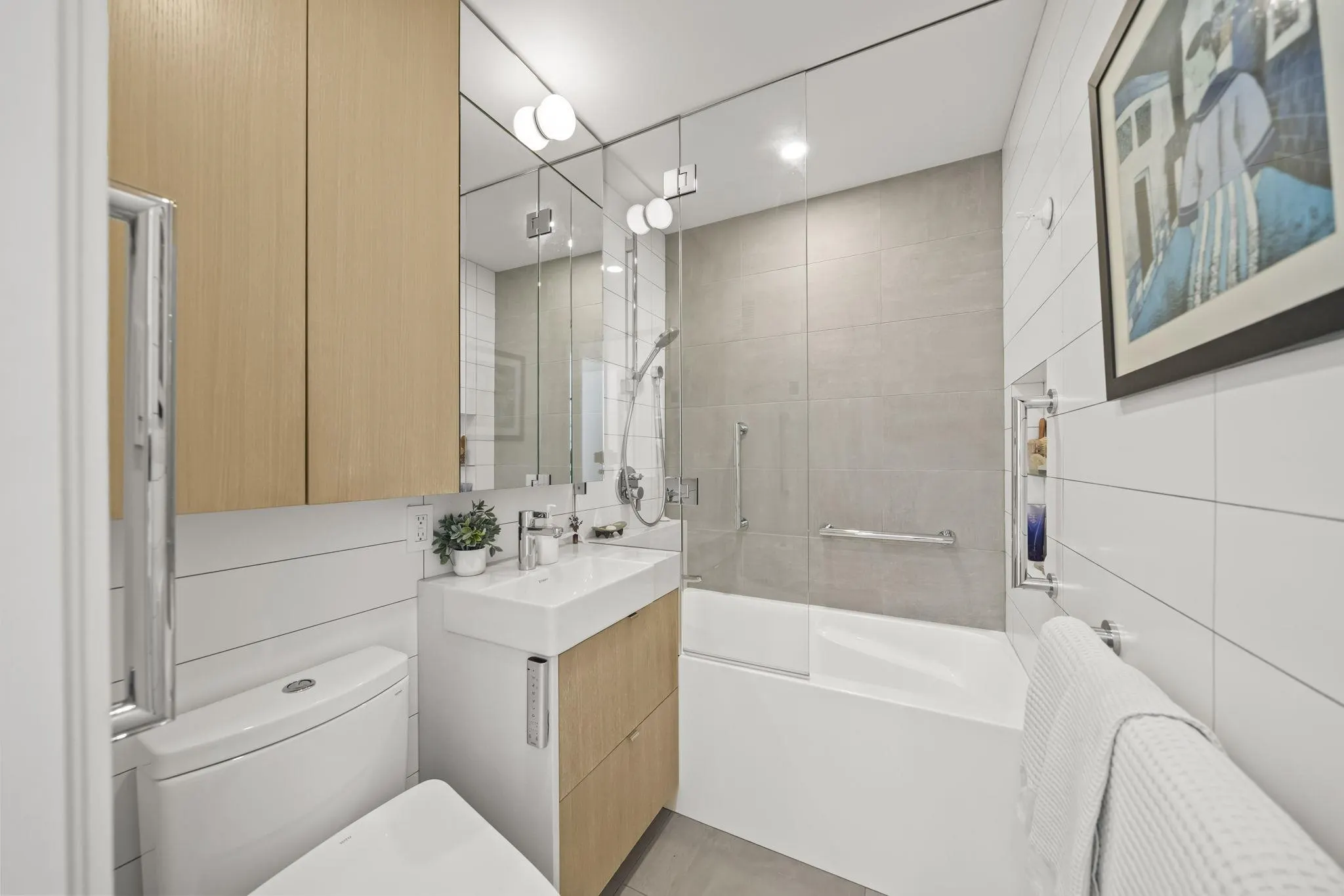 1445 Marpole Avenue #817