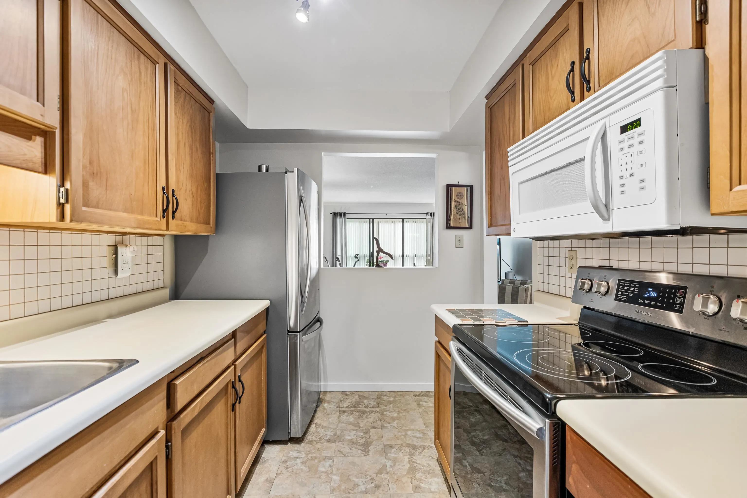 1458 Blackwood Street #204