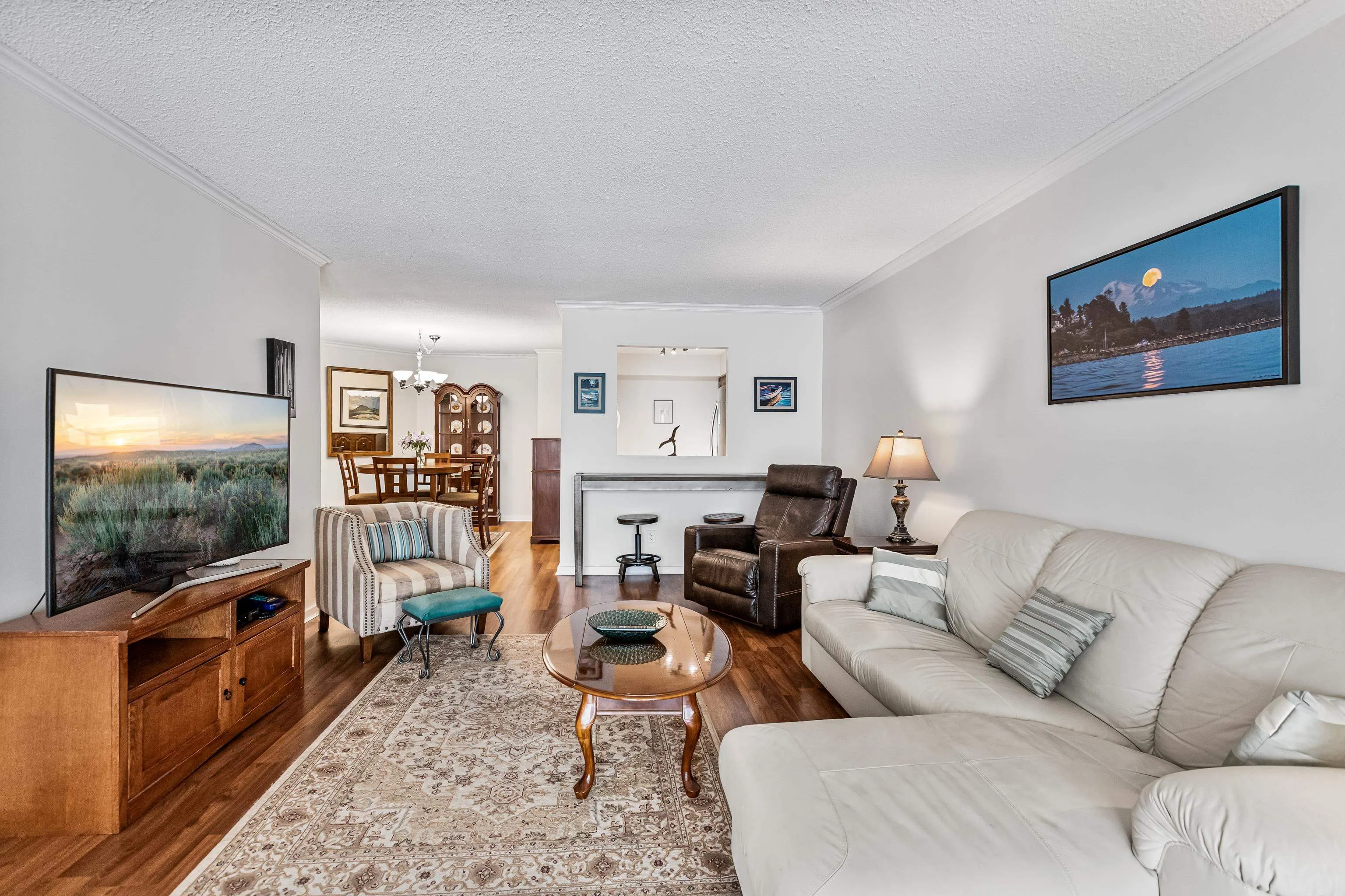 1458 Blackwood Street #204