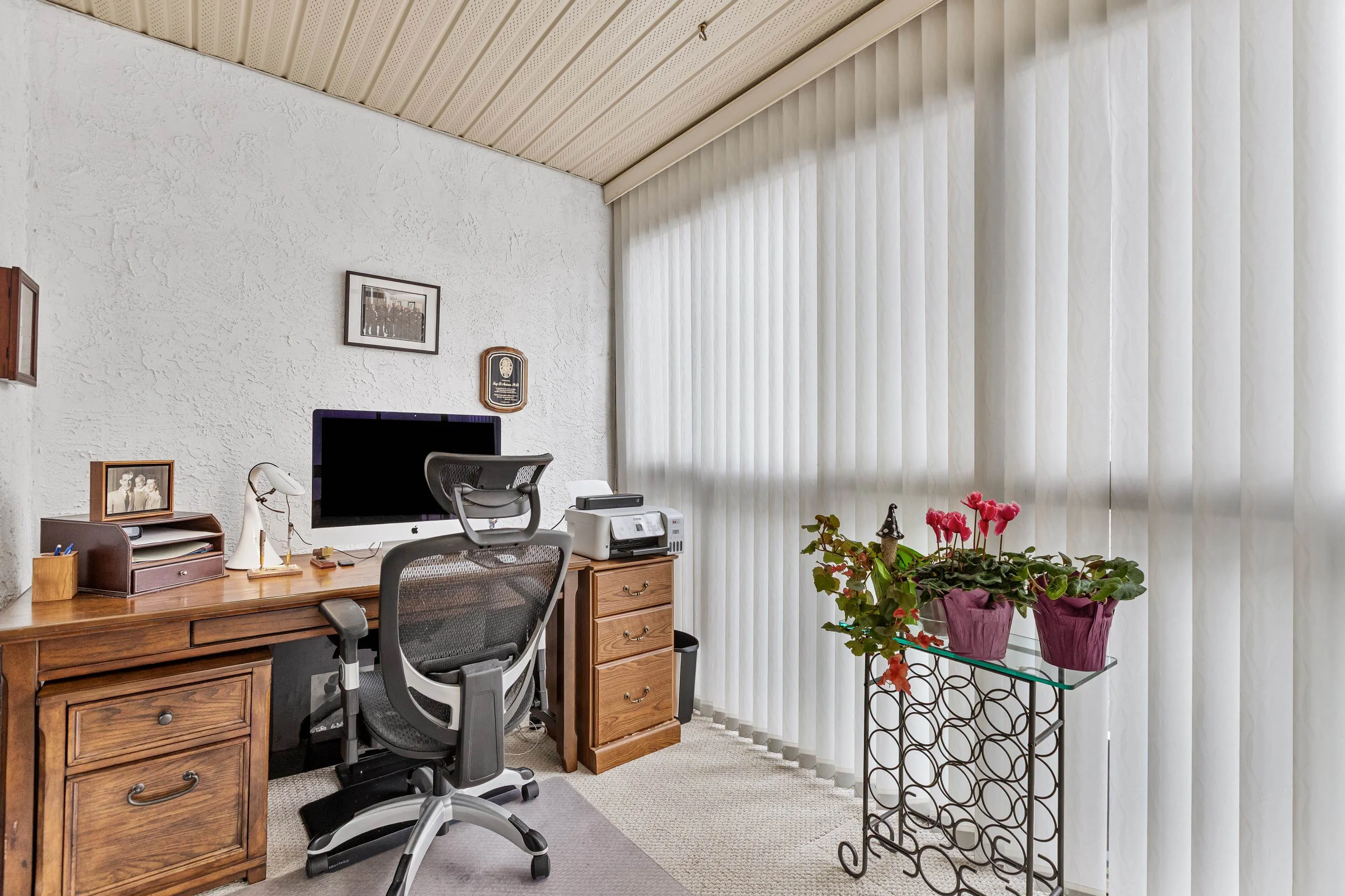 1458 Blackwood Street #204