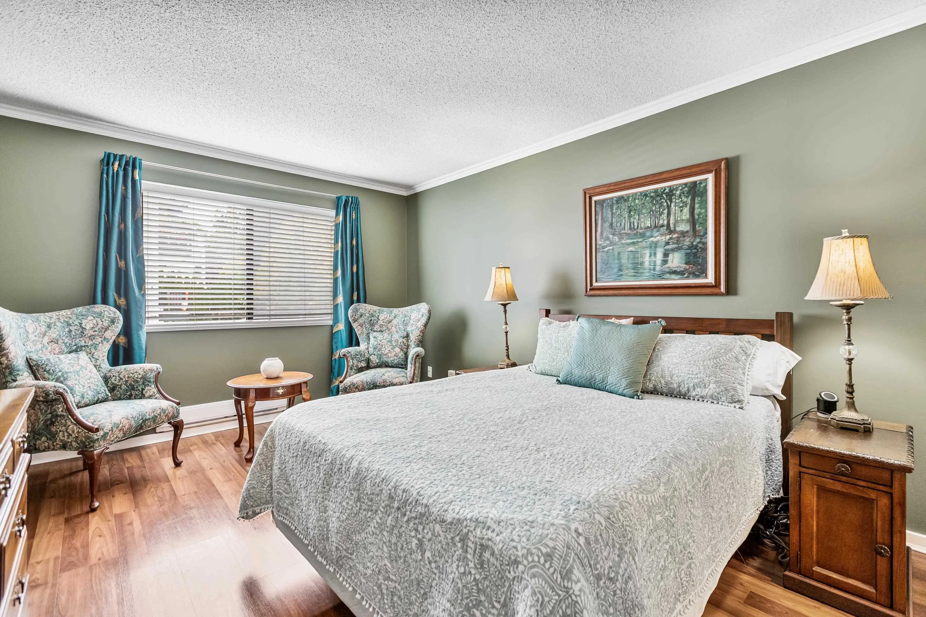 1458 Blackwood Street #204