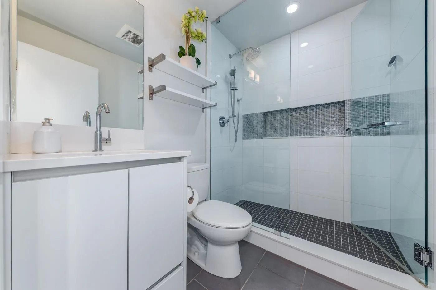 4865 Painted Cliff Road #204