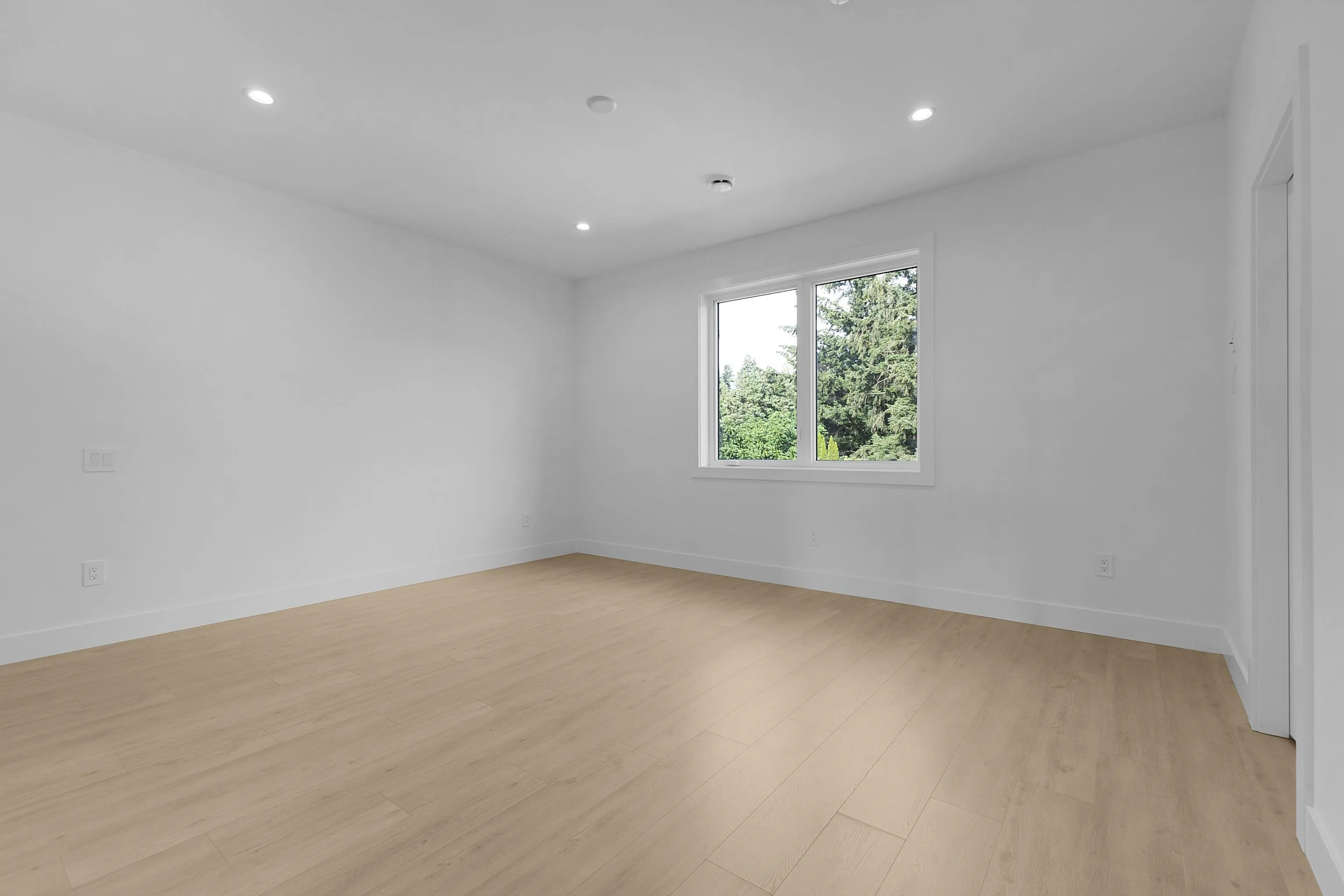 5840 179 Street #101