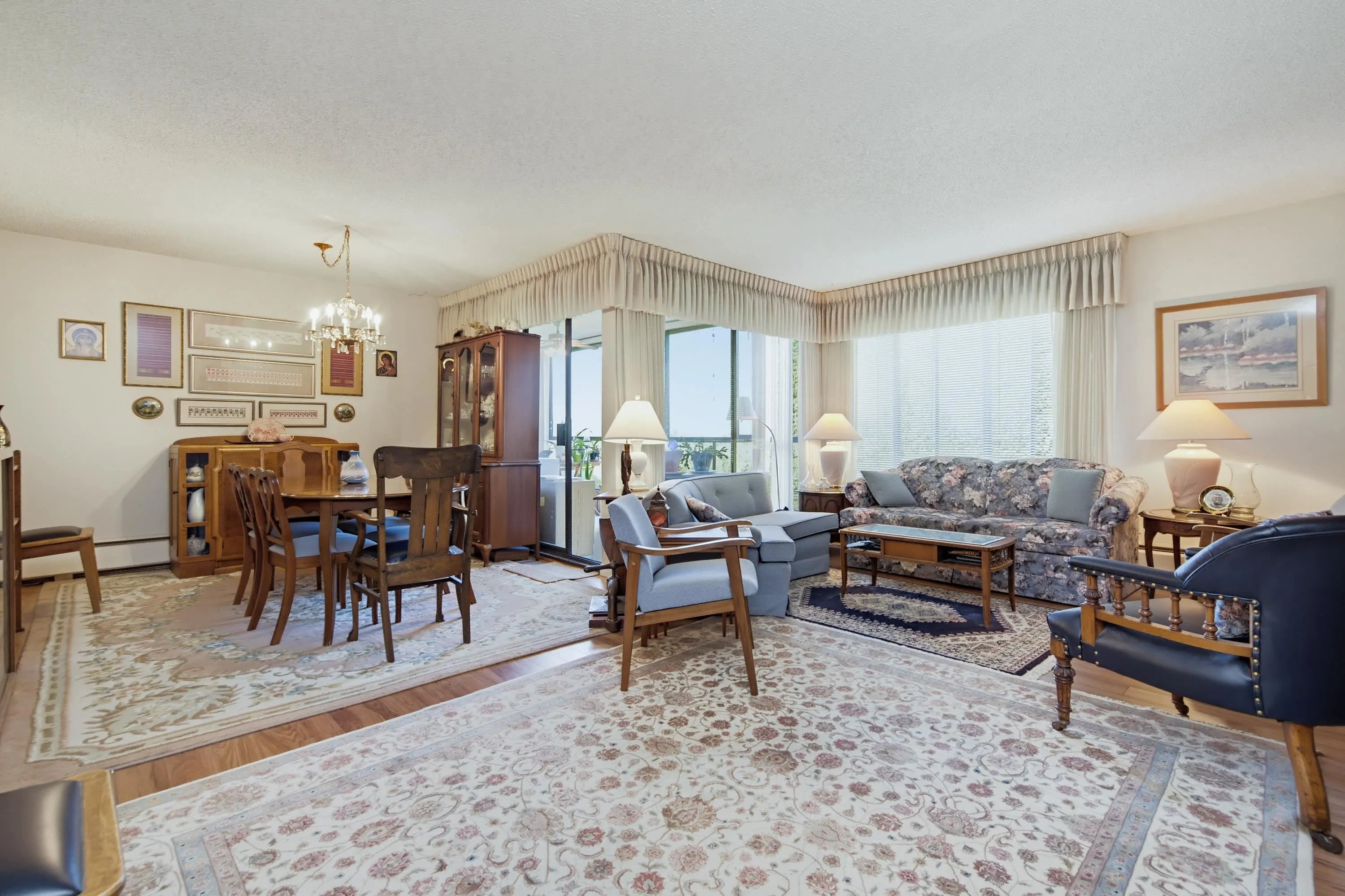 1437 Foster Street #313