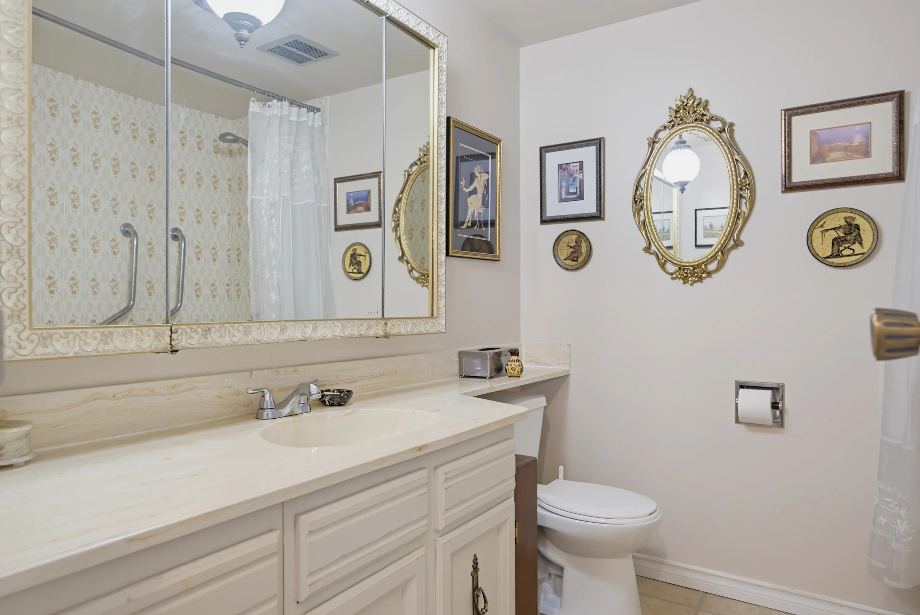 1437 Foster Street #313