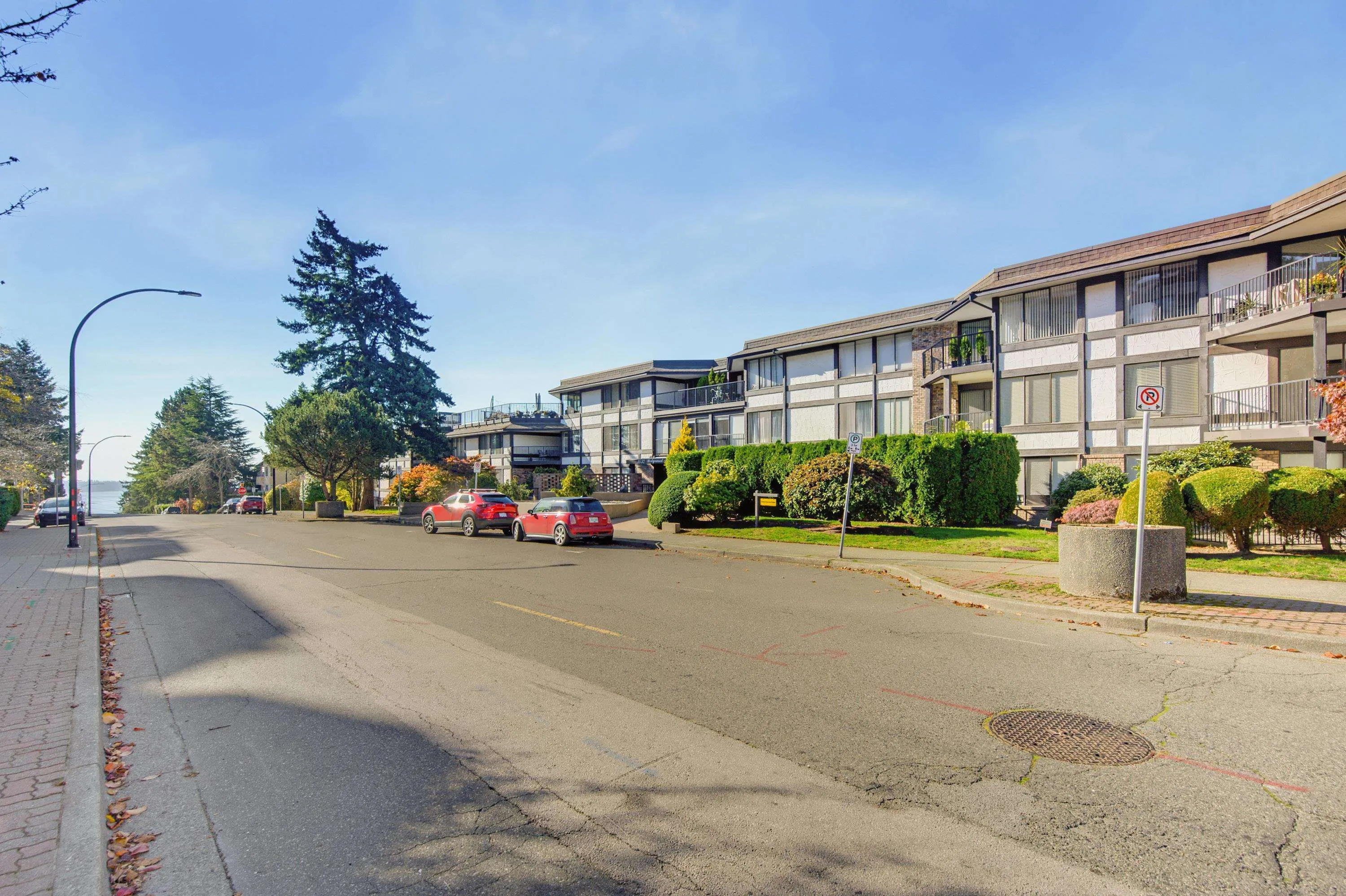 1437 Foster Street #313