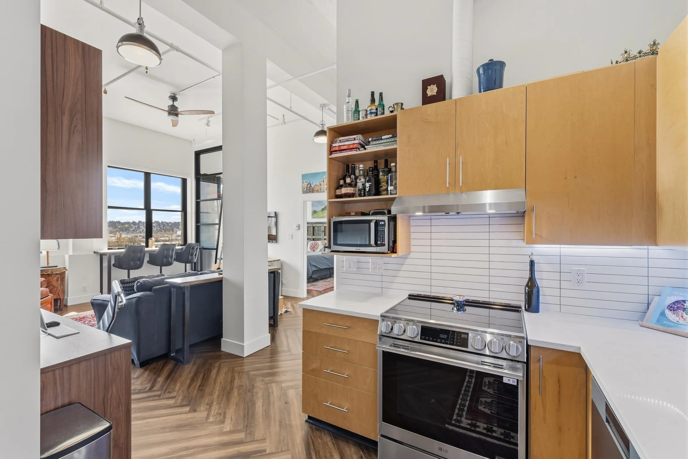 549 Columbia Street #414