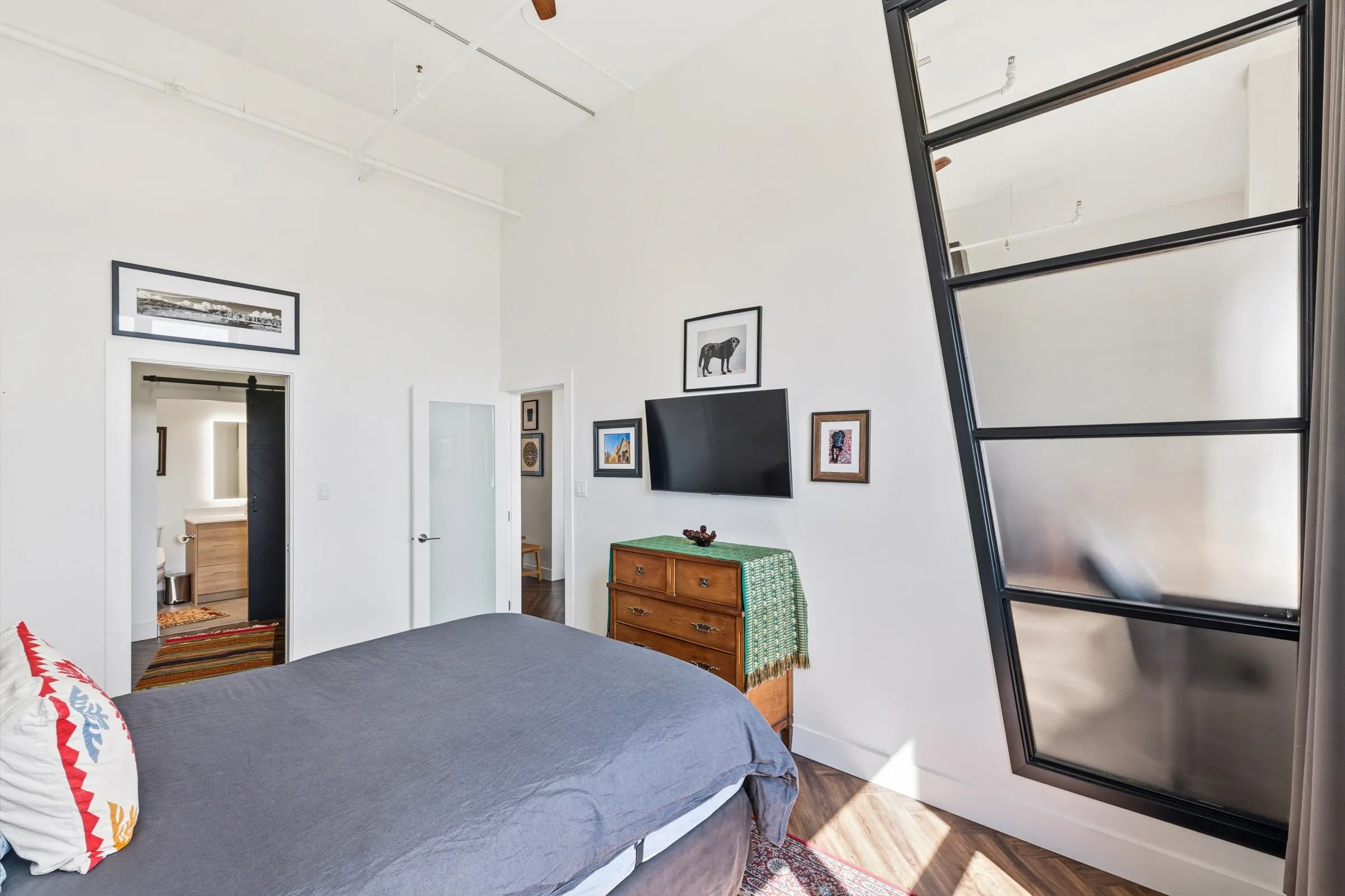 549 Columbia Street #414