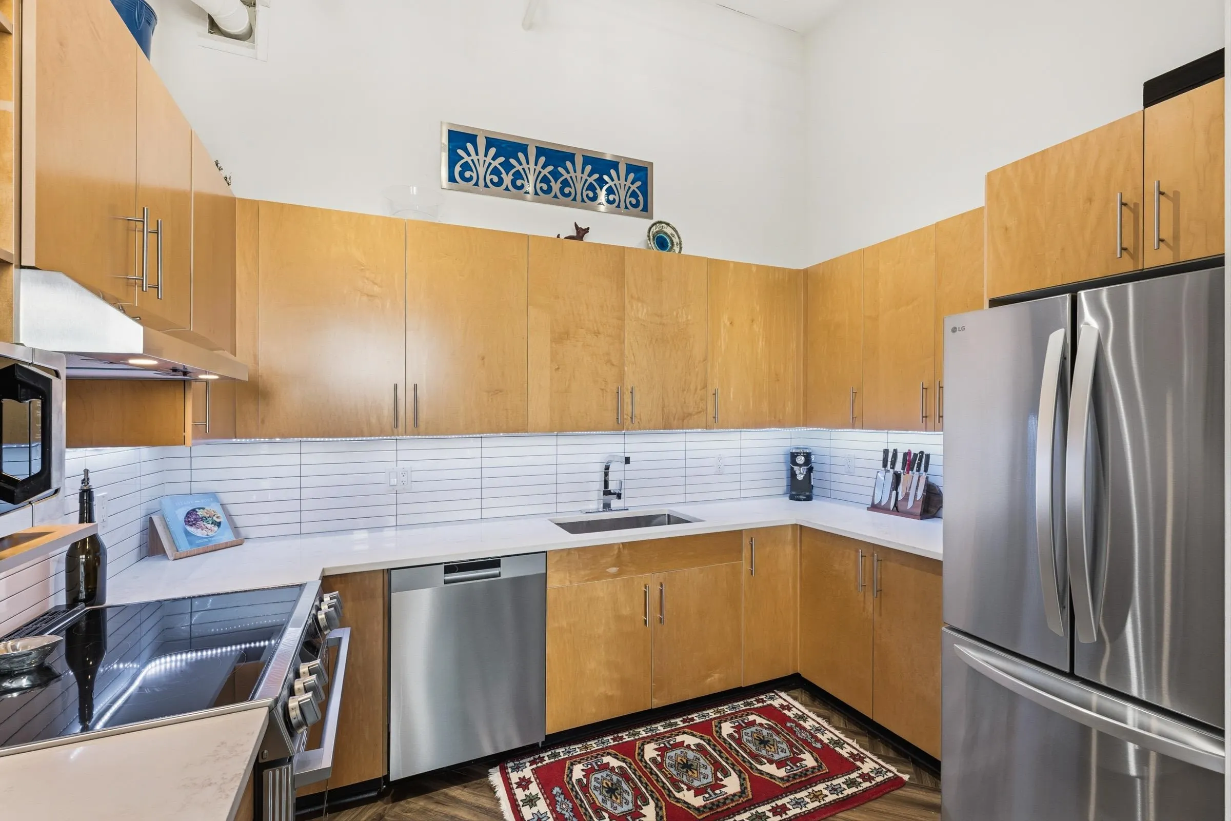 549 Columbia Street #414