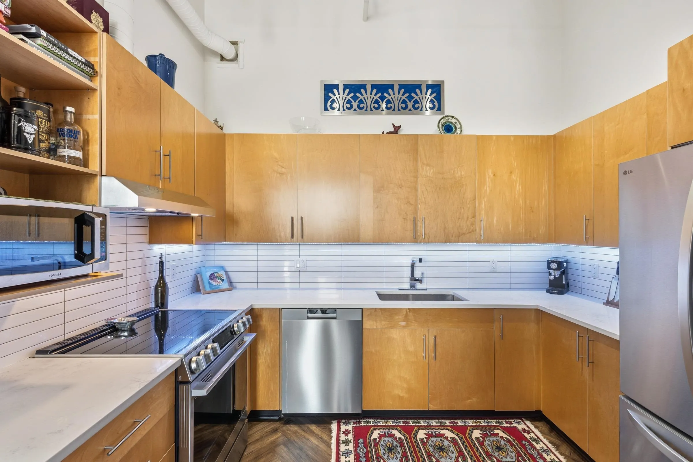 549 Columbia Street #414