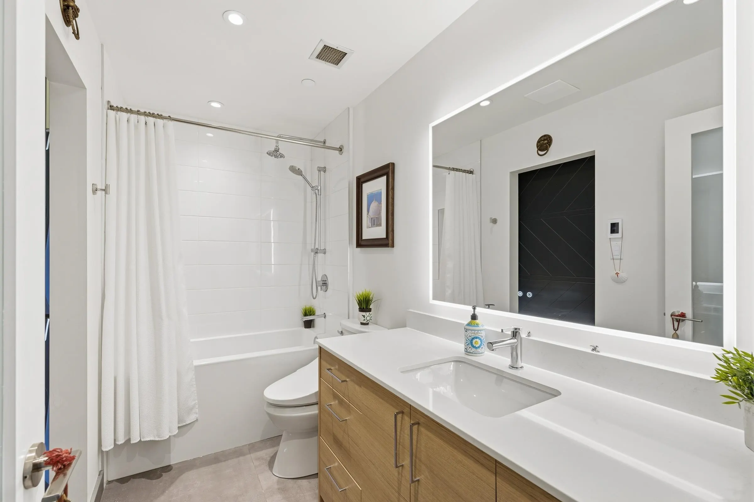 549 Columbia Street #414