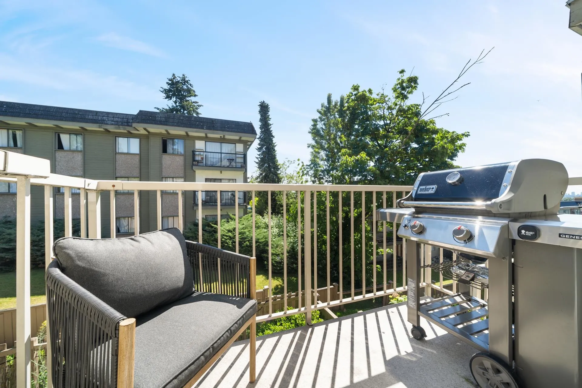 368 Ellesmere Avenue #223