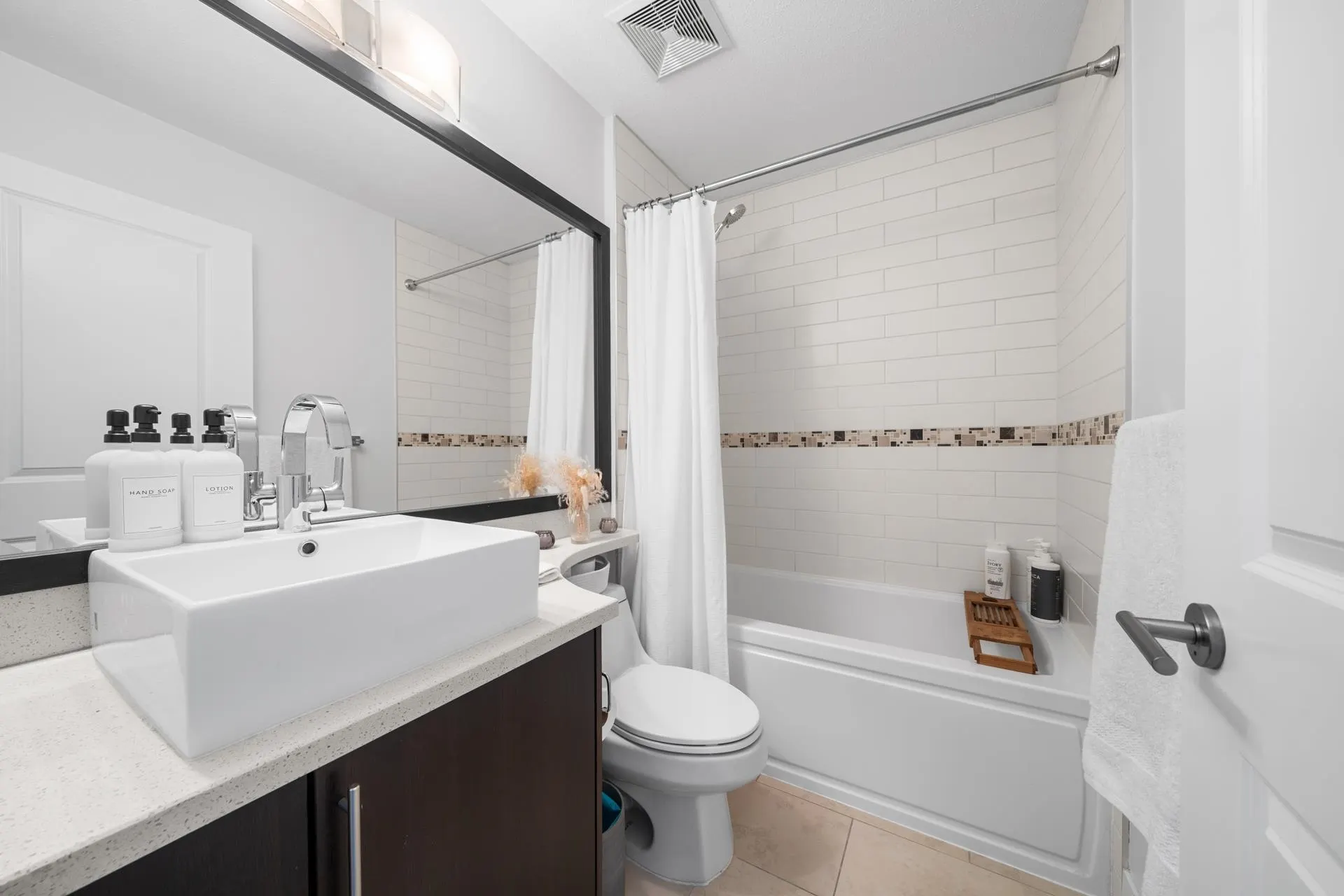 368 Ellesmere Avenue #223