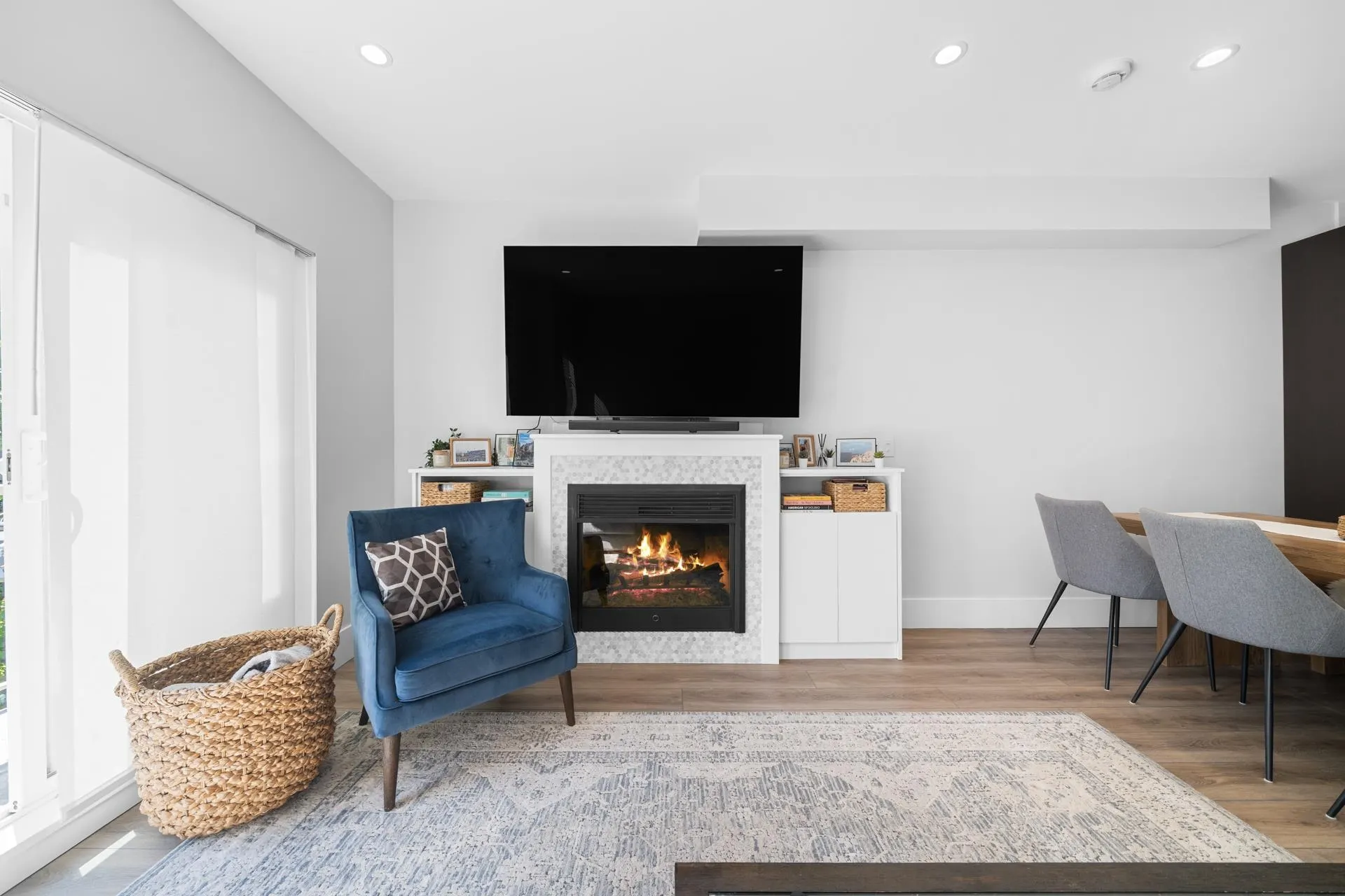 368 Ellesmere Avenue #223