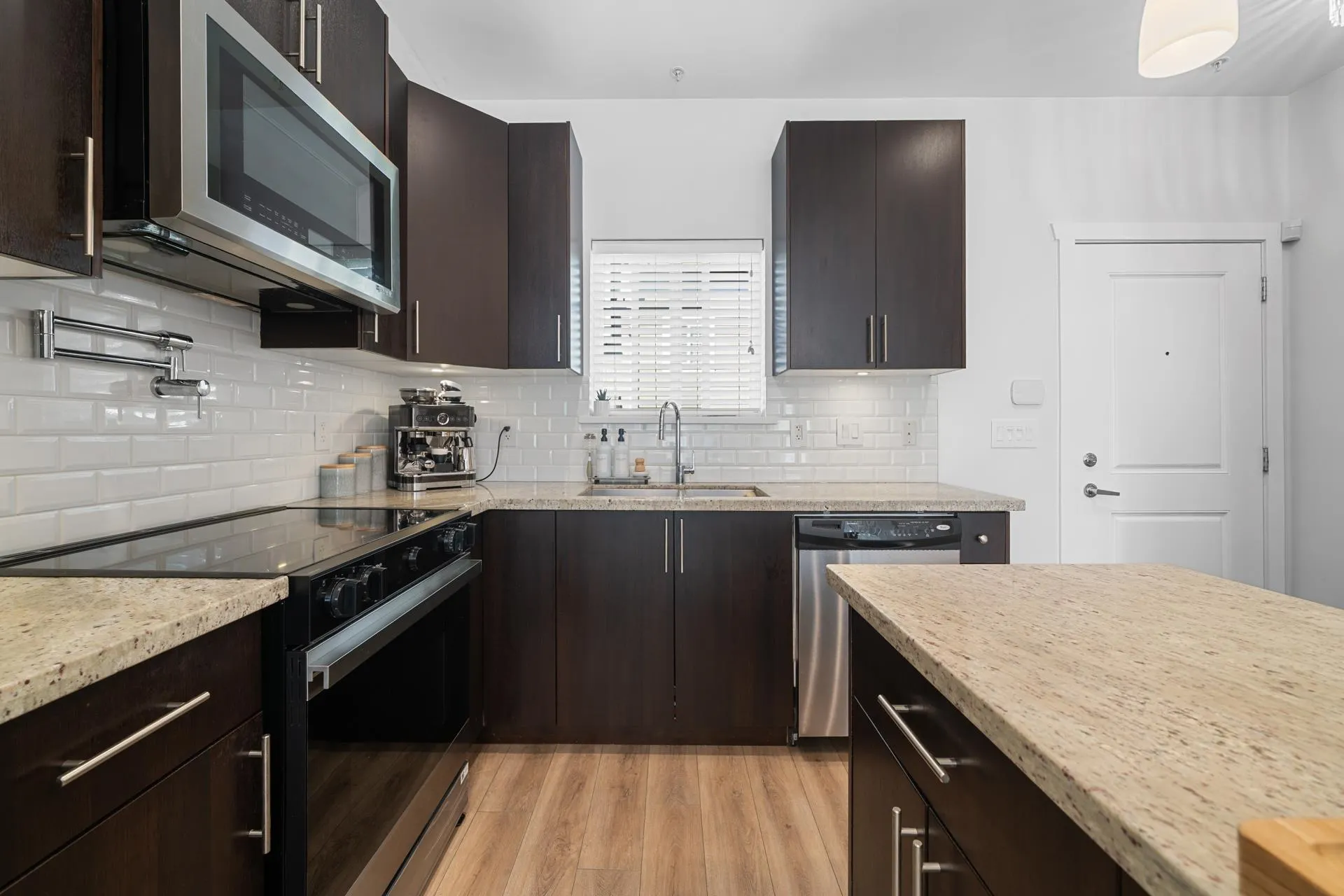 368 Ellesmere Avenue #223