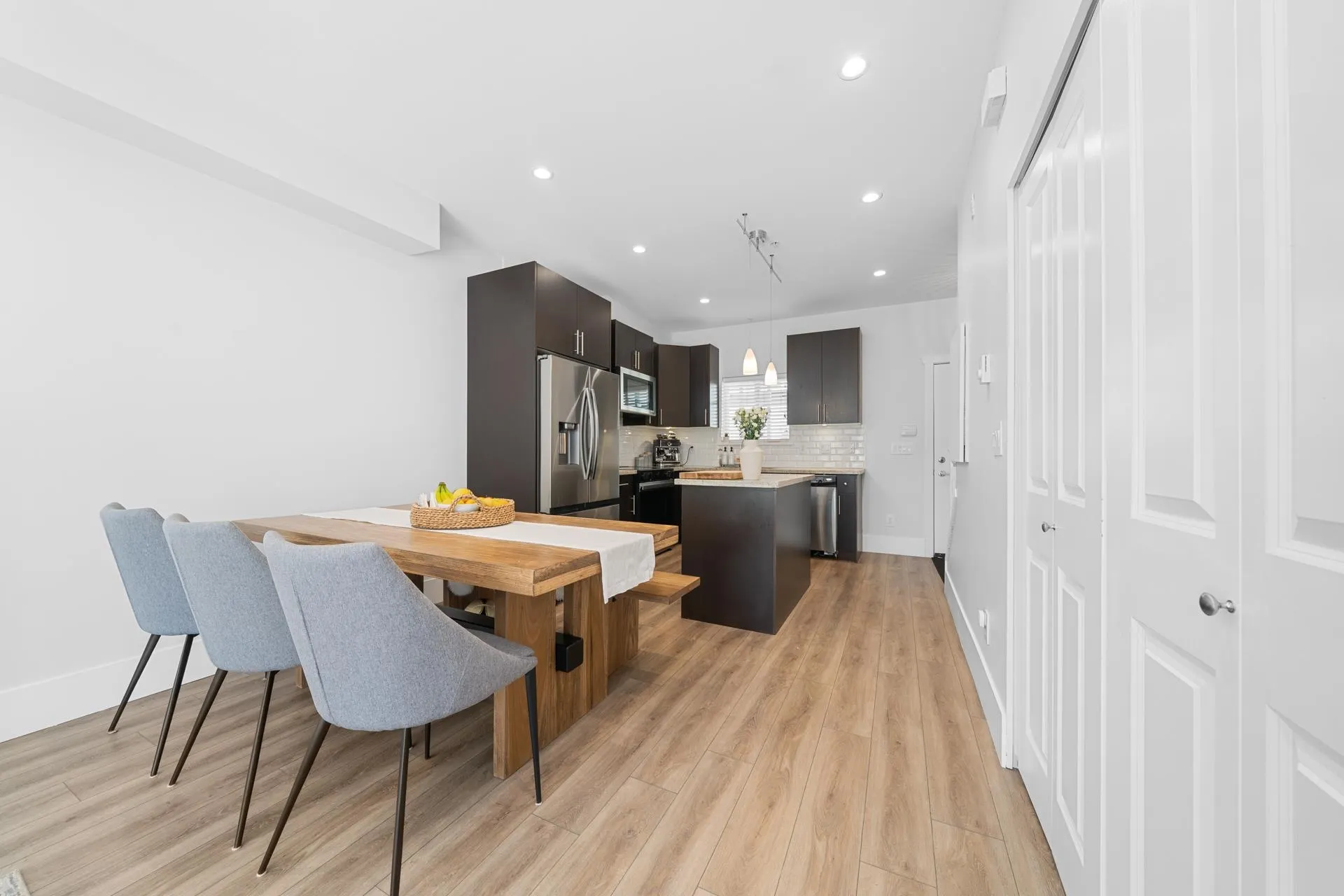 368 Ellesmere Avenue #223