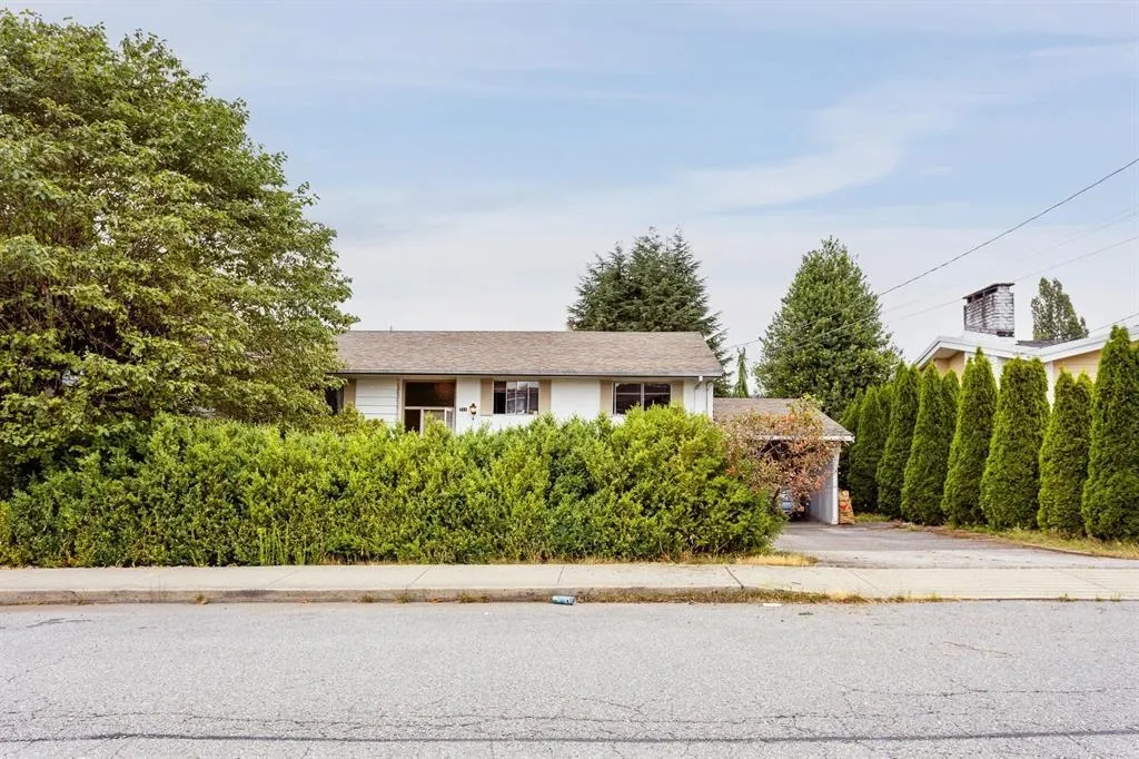711 N Morrison Avenue