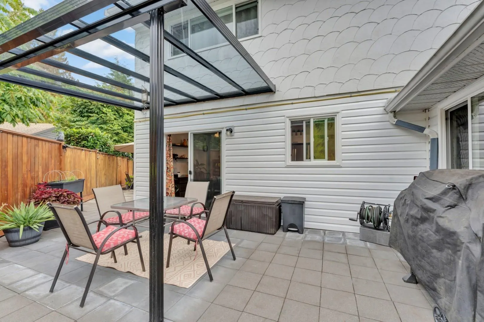 1401 Apel Drive