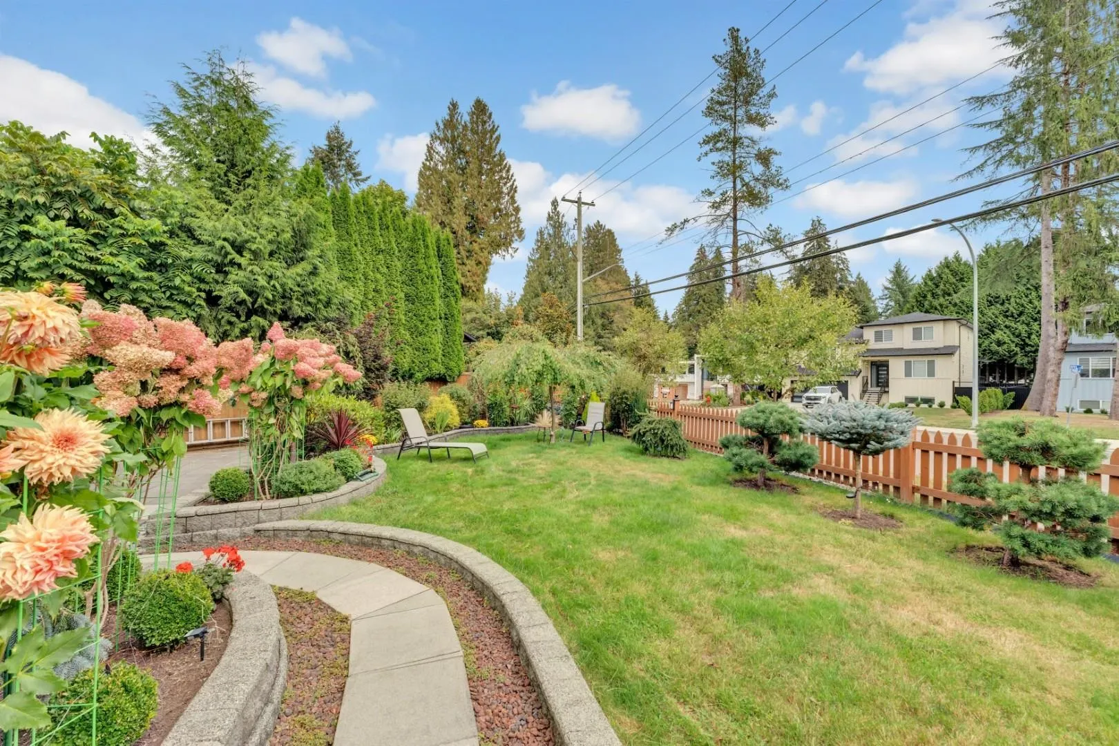 1401 Apel Drive