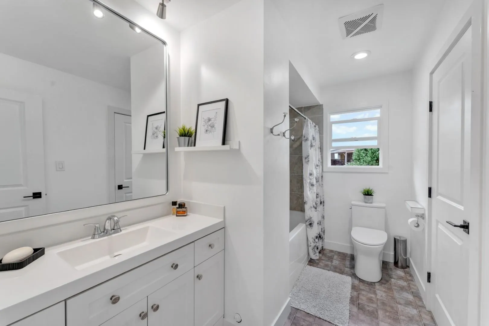 1401 Apel Drive