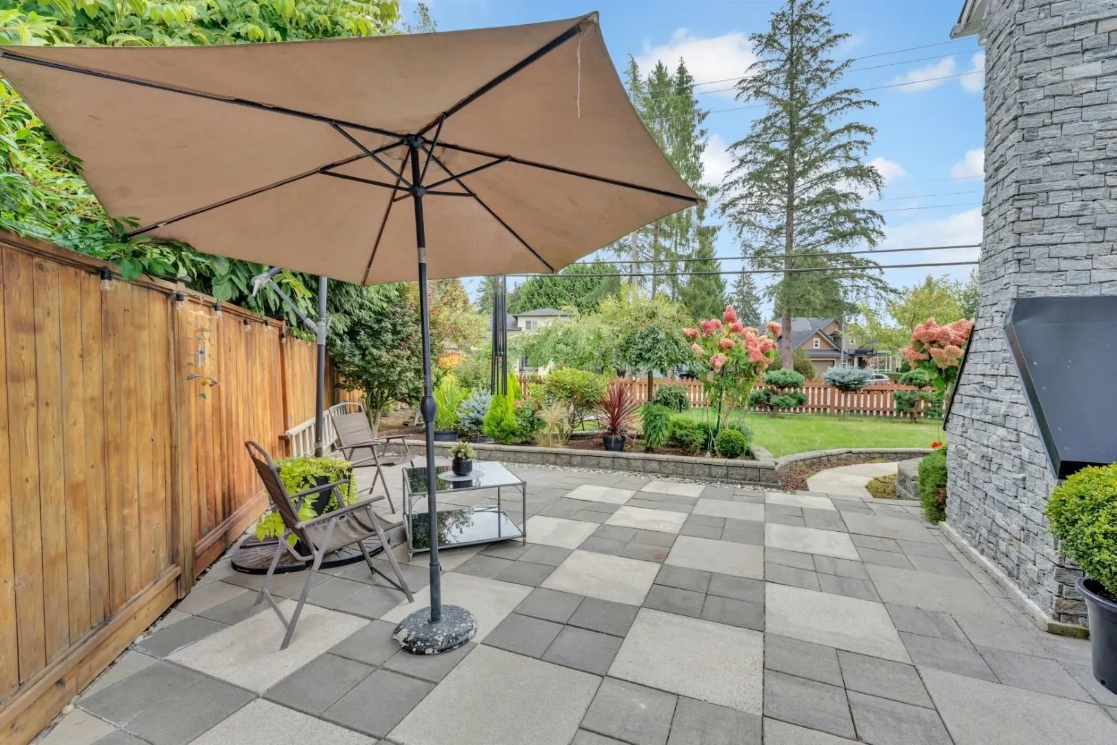 1401 Apel Drive