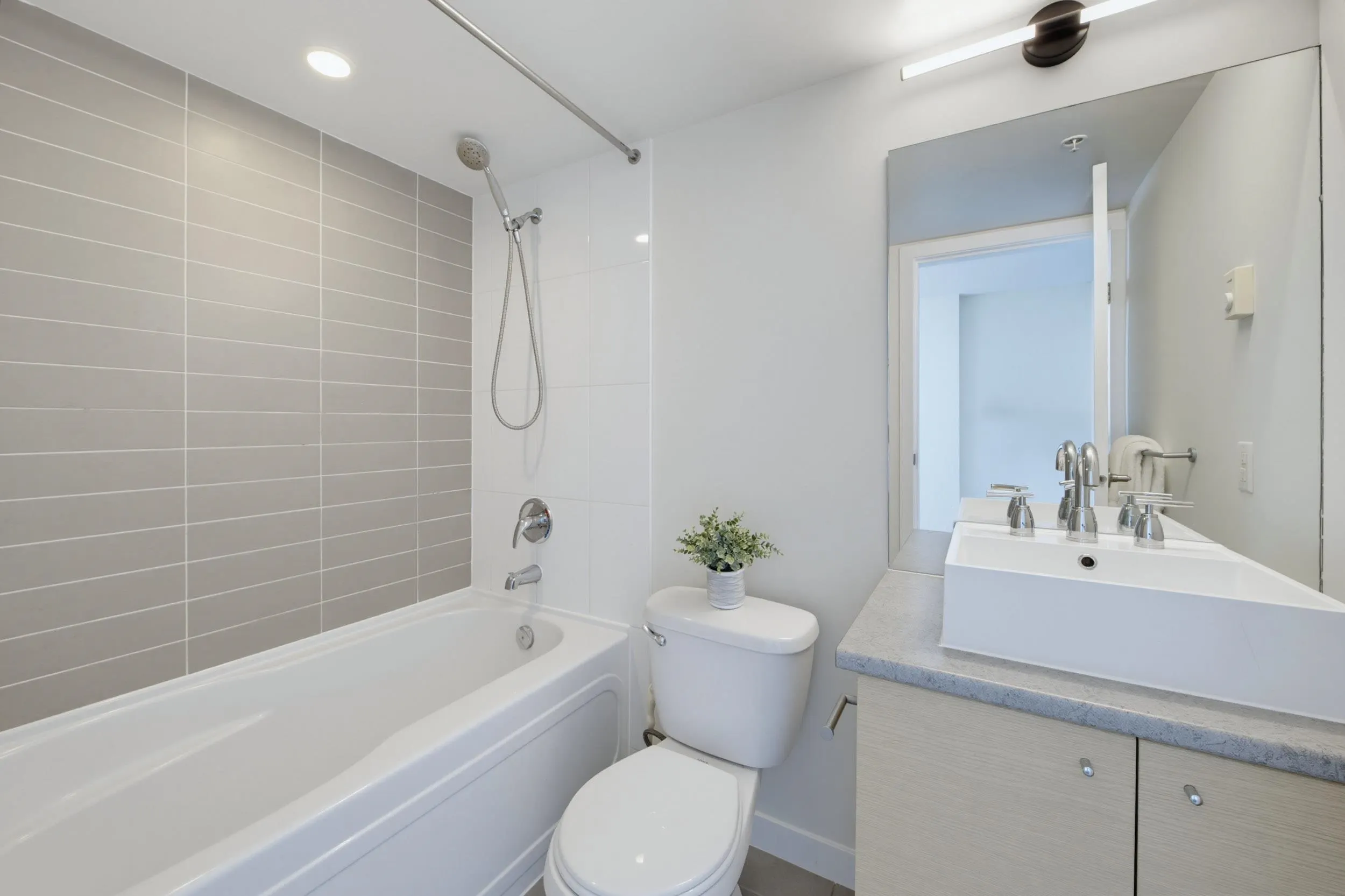 13618 100 Avenue #1007