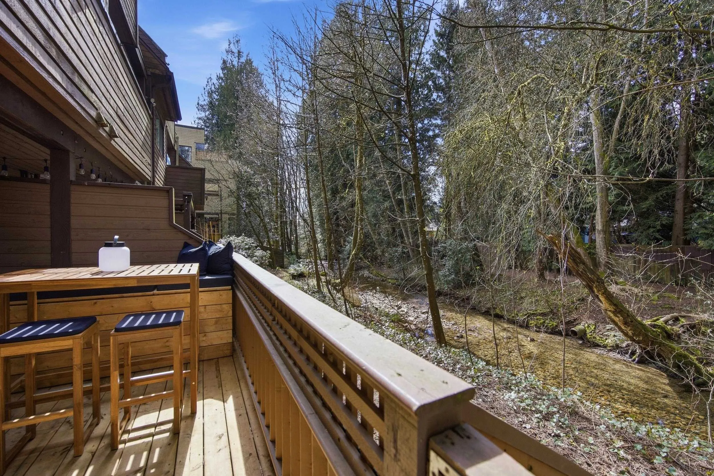 3321 Mountain Highway