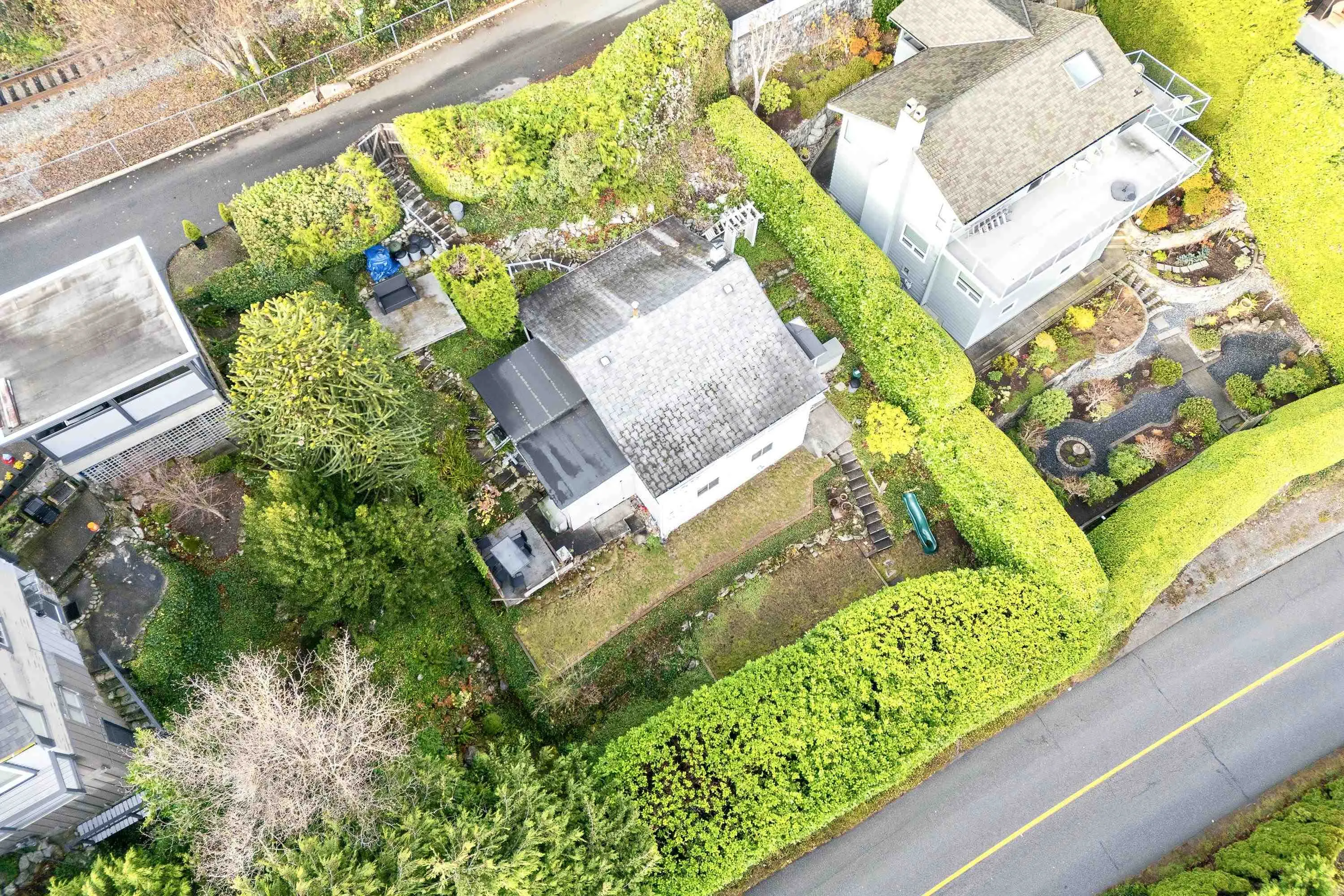 3575 Sunset Lane