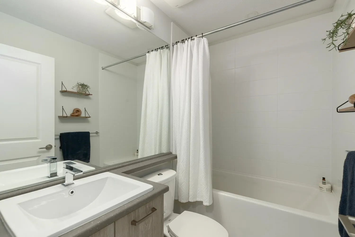 8335 Nelson Street #6