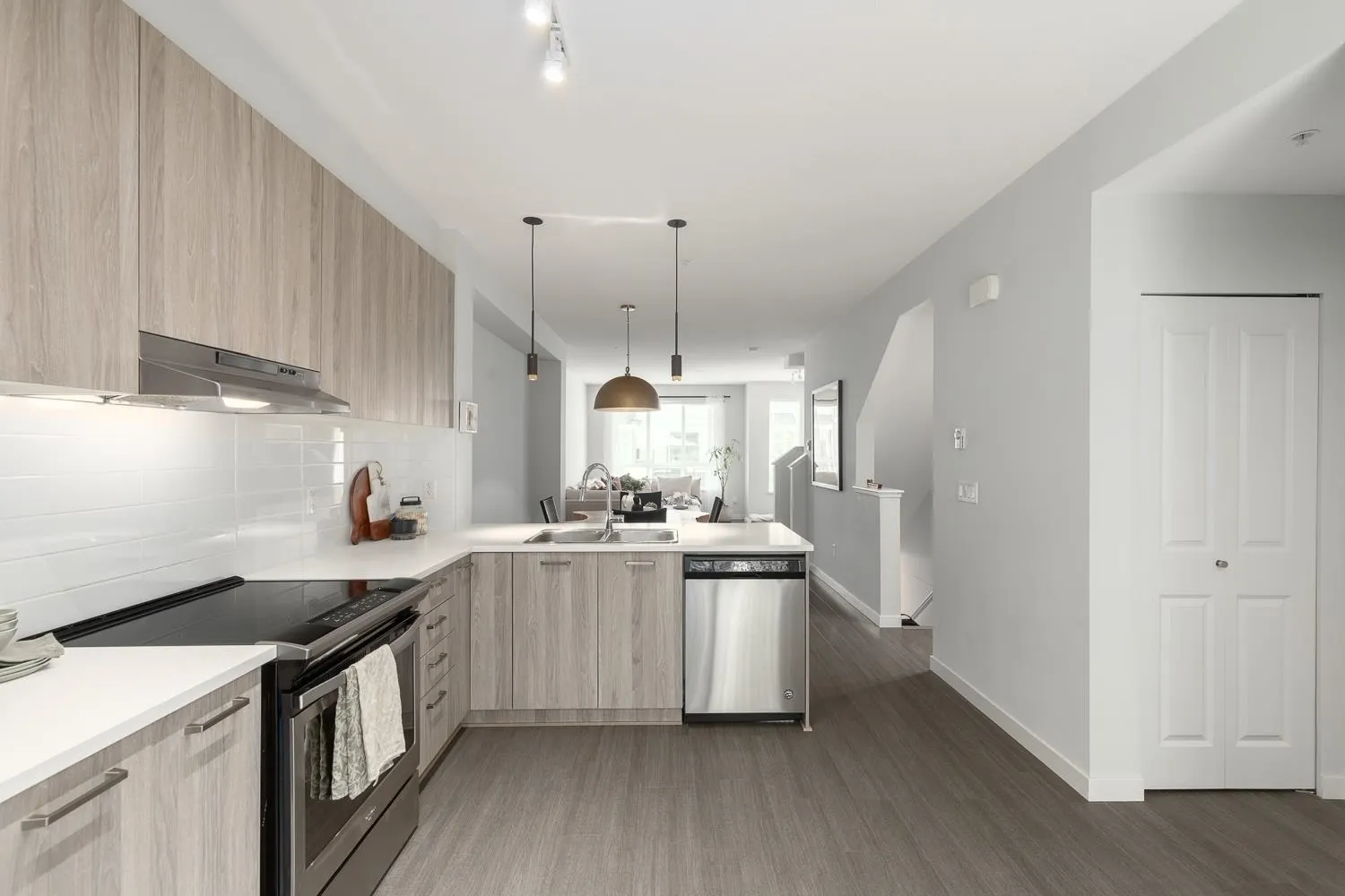 8335 Nelson Street #6