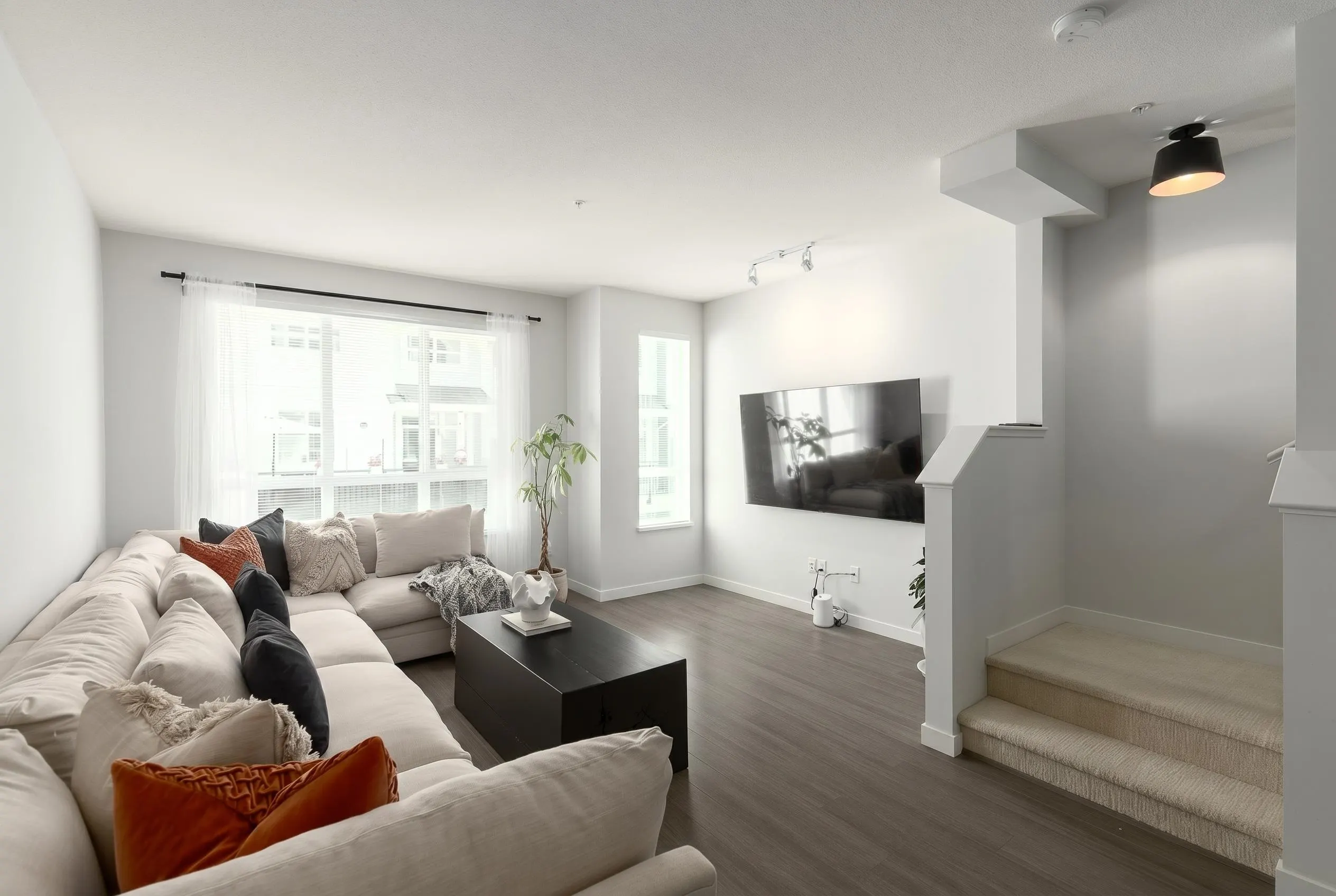 8335 Nelson Street #6