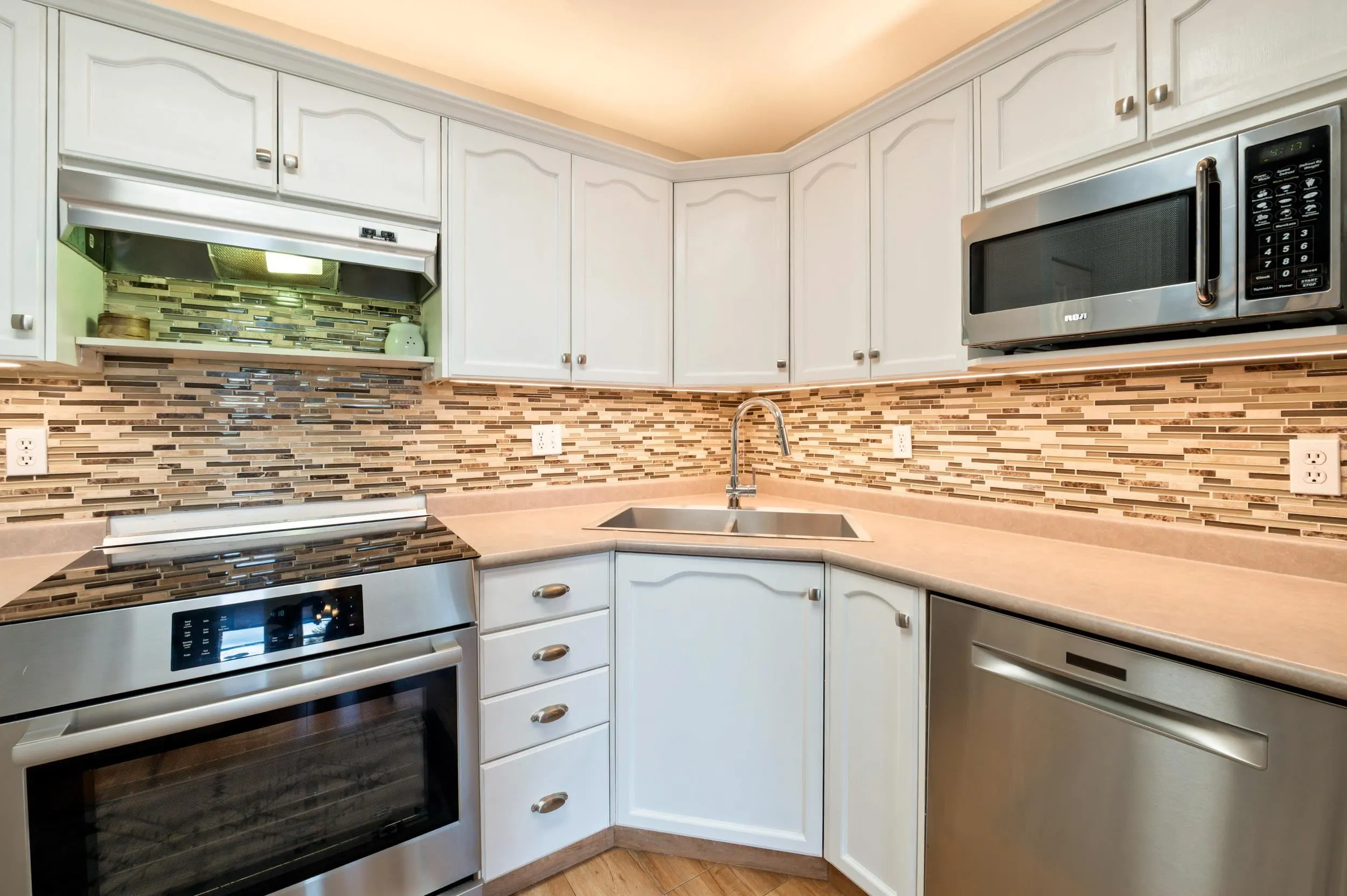 301 Maude Road #606