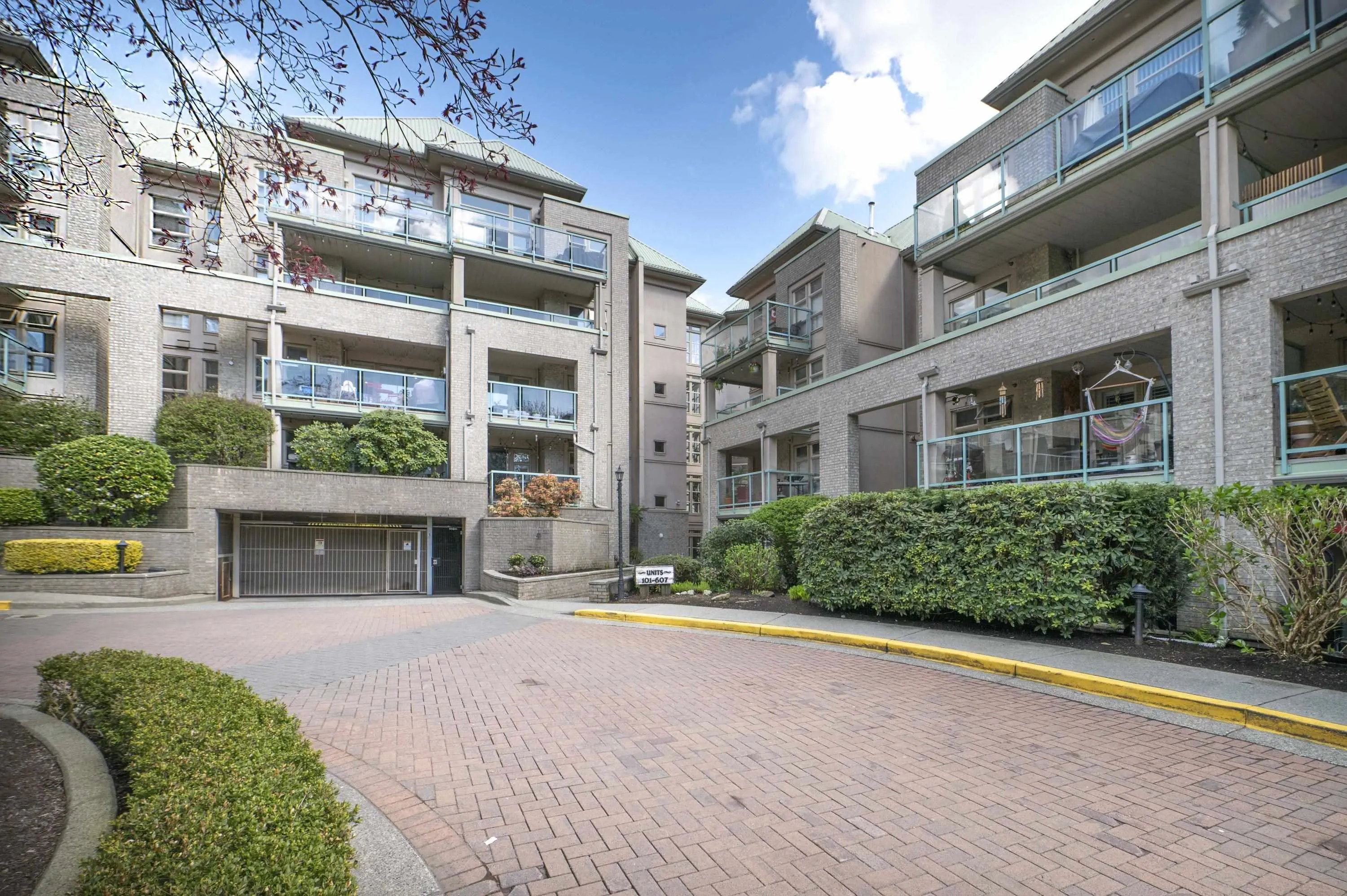 301 Maude Road #606